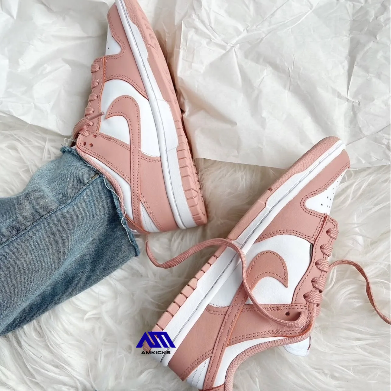 Nike Dunk Low "Rose Whisper"