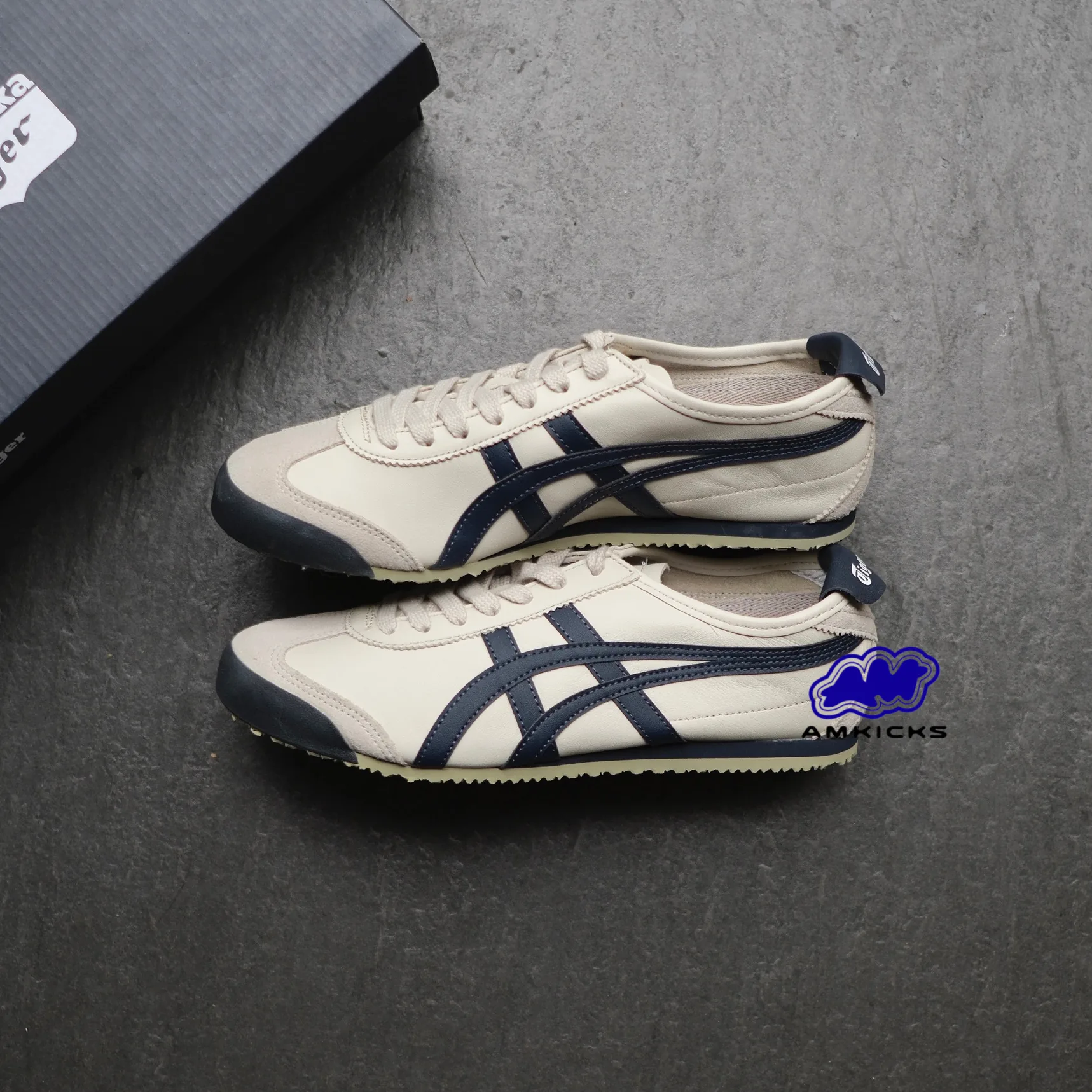 Onitsuka Tiger Mexico 66 Birch Peacoat