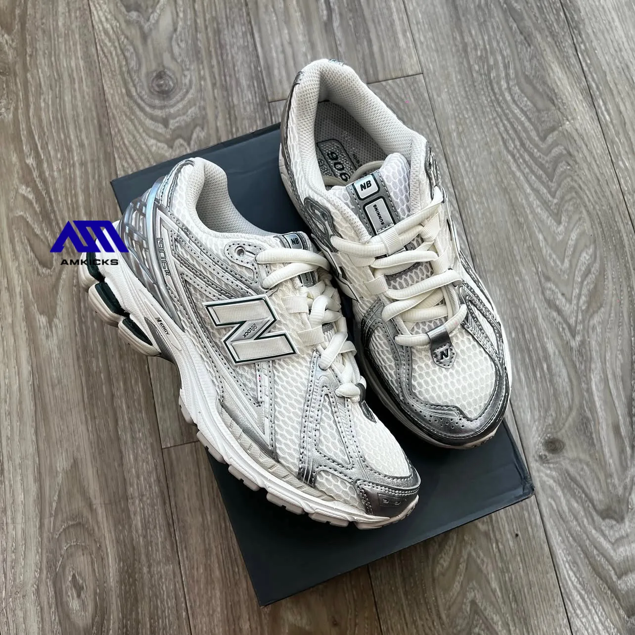 New Balance 1906R "Silver Metallic Sea Salt"