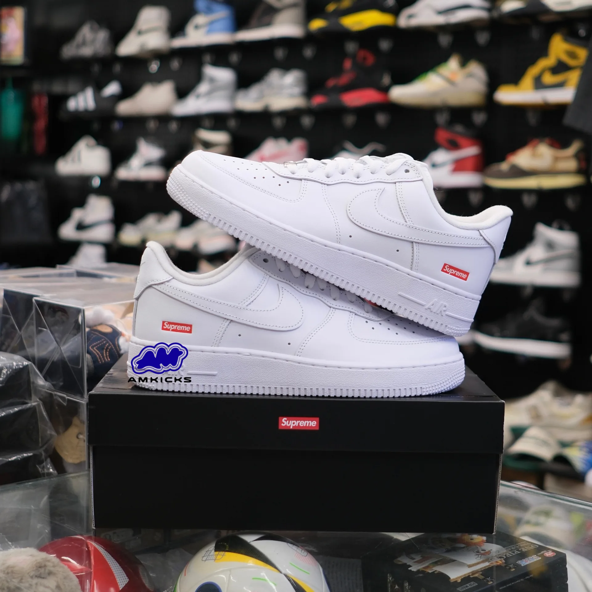 Air Force 1 Low "Supreme White"
