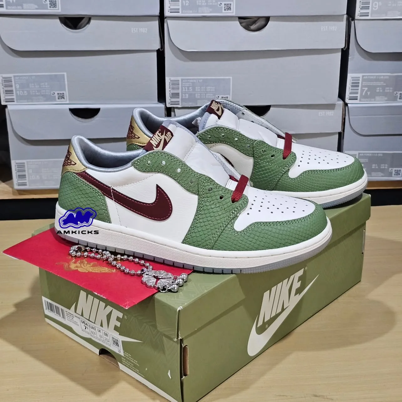 Jordan 1 Retro Low OG "Year of the Dragon"