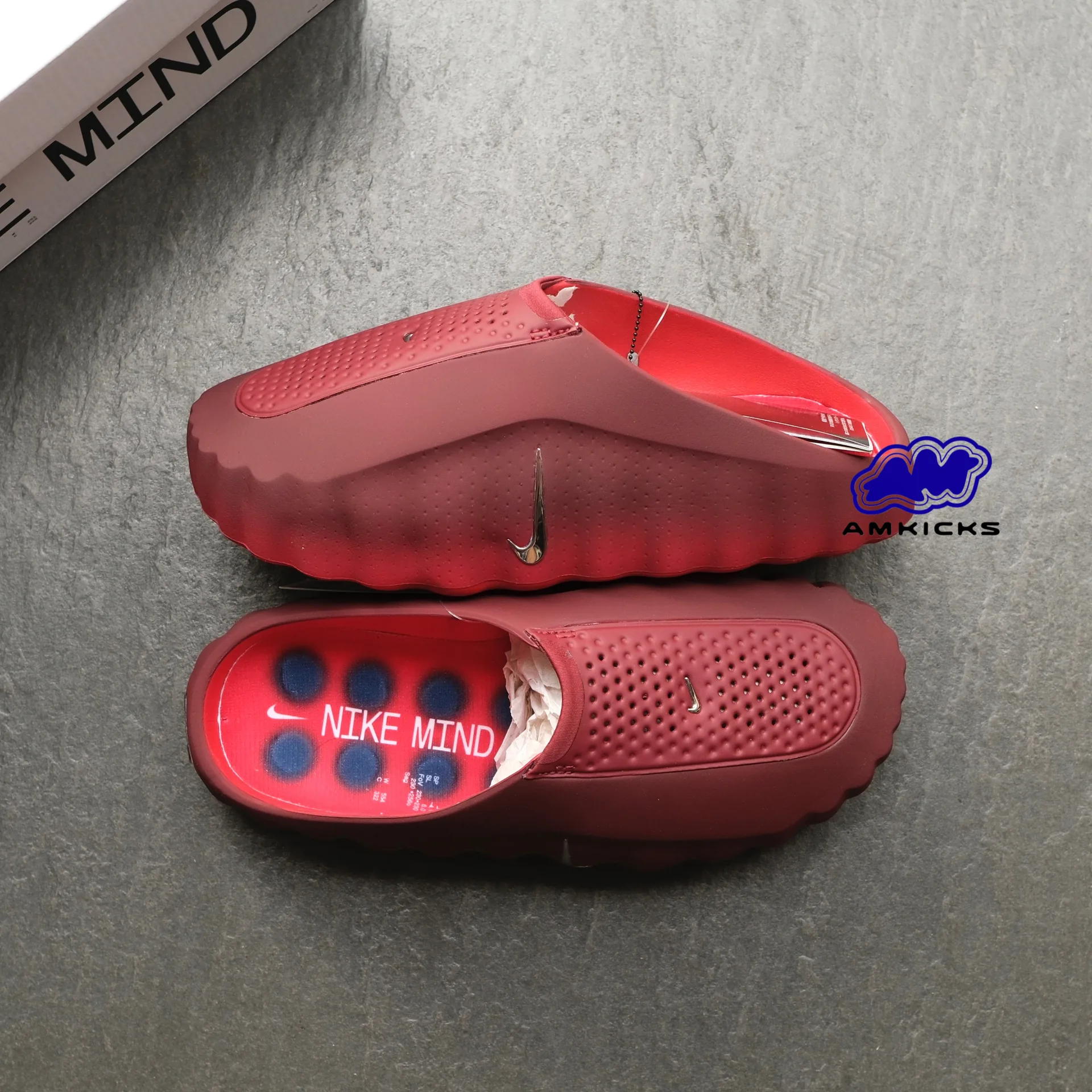 Nike Mind 001 Slide "Team Red University Red"