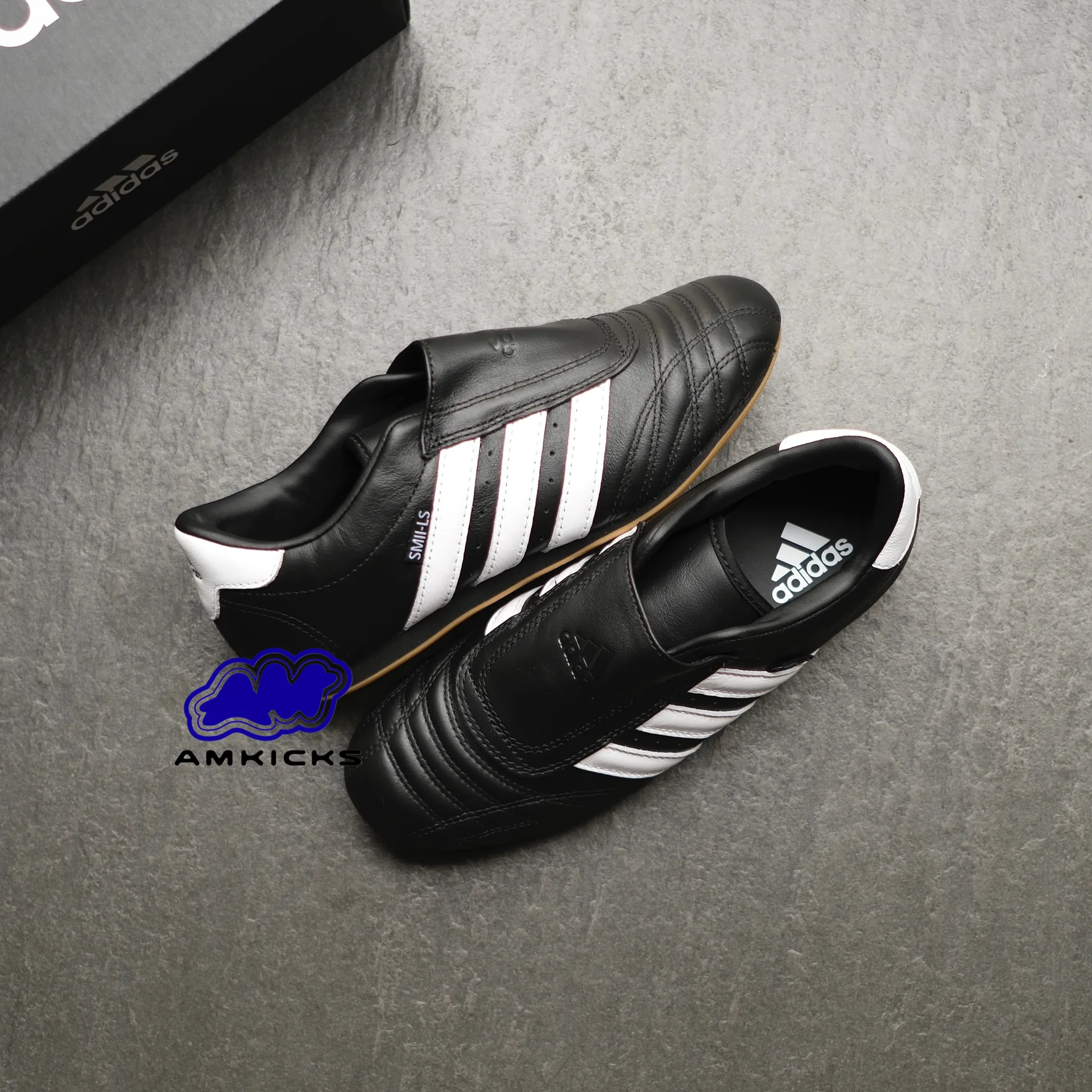 adidas Taekwondo "Core Black Cloud White Gum"