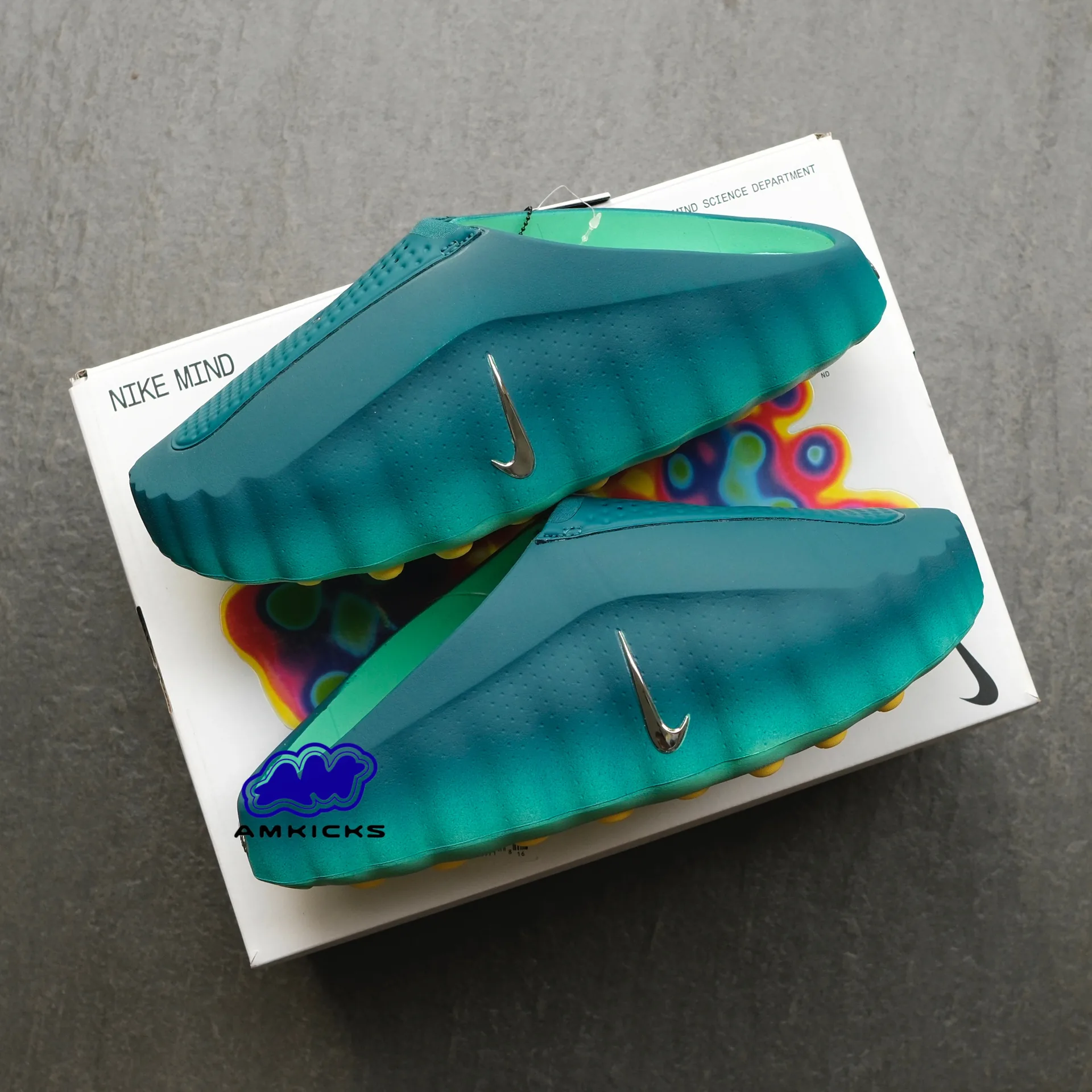 Mind 001 Slide "Geode Teal Light Menta"