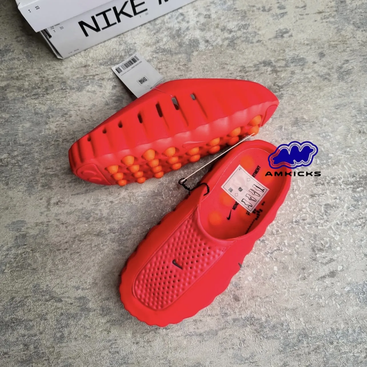Nike Mind 001 Slide "Solar Red"