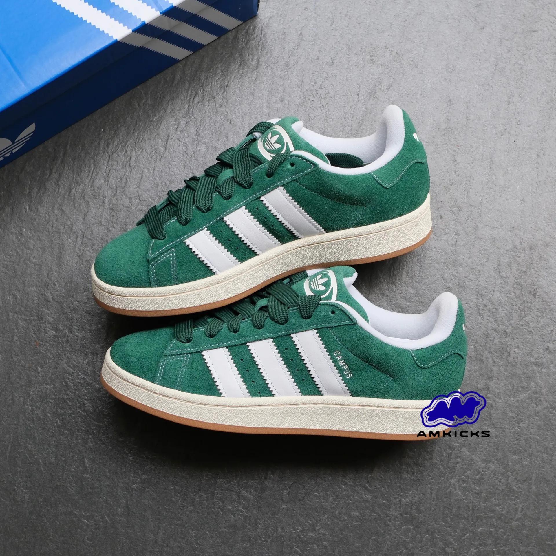 Campus 00s "Dark Green Cloud White"