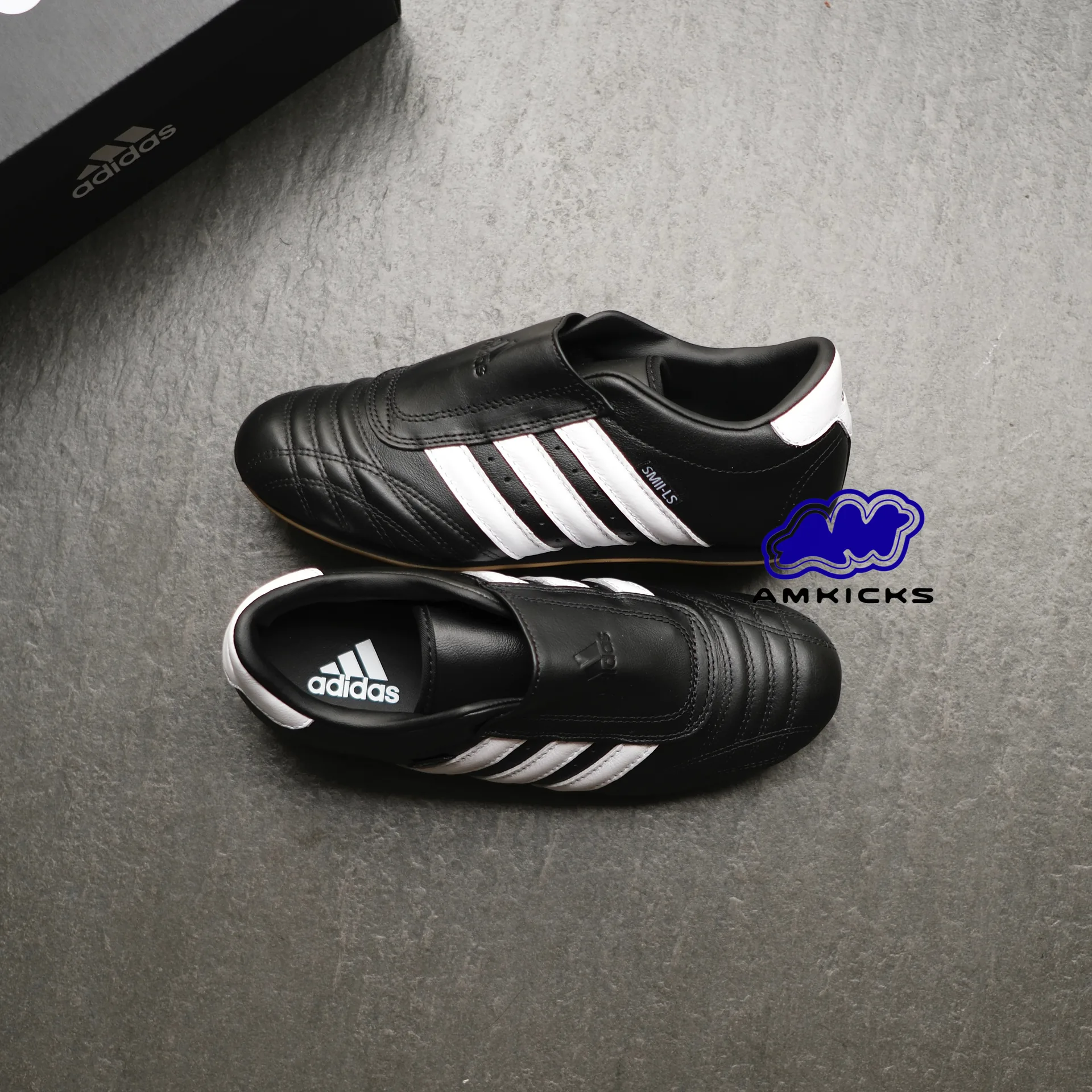adidas Taekwondo "Core Black Cloud White Gum"
