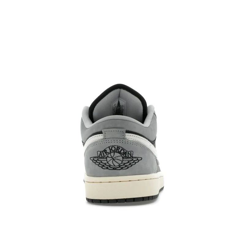 Jordan 1 Low "Light Smoke Grey Off Noir"