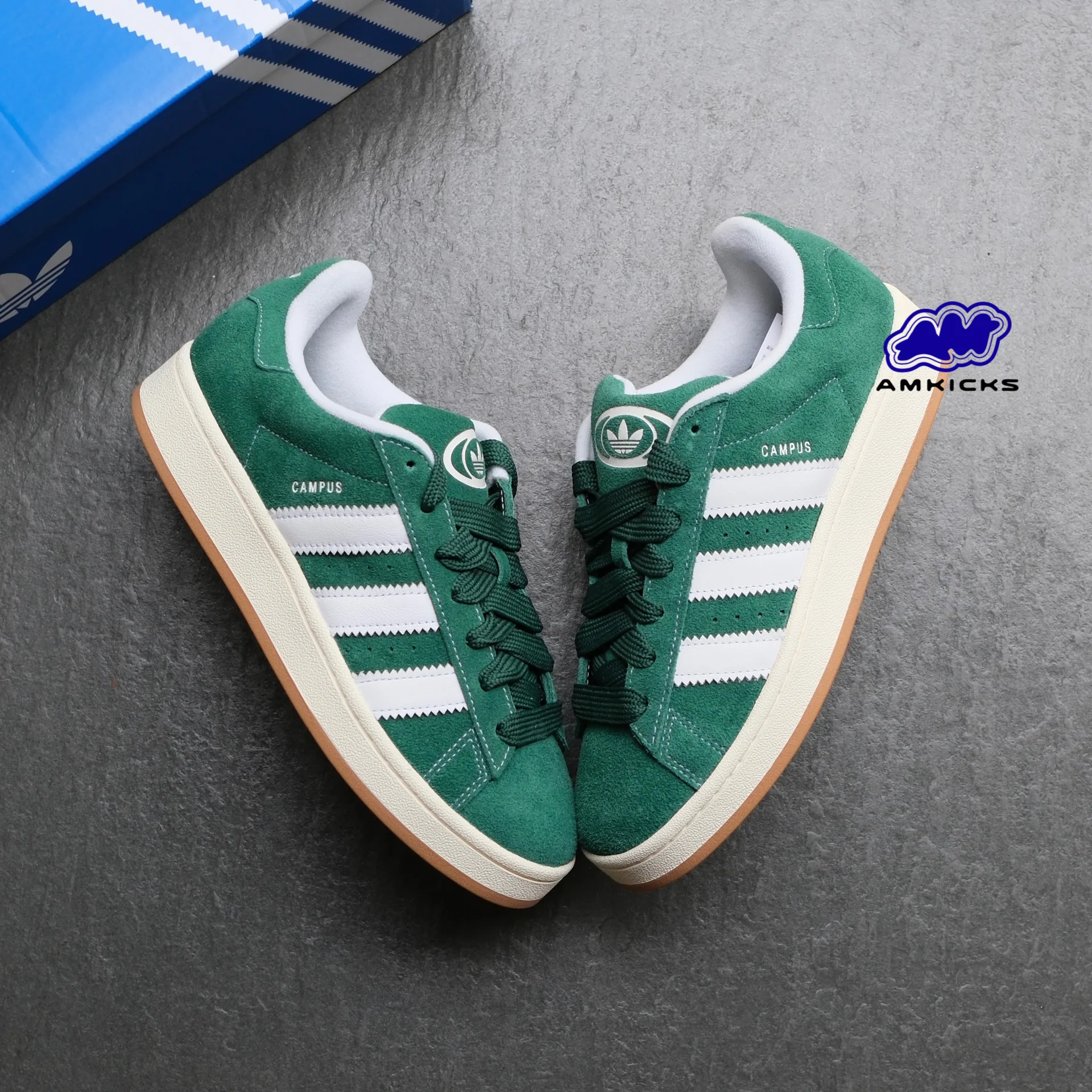 Campus 00s "Dark Green Cloud White"