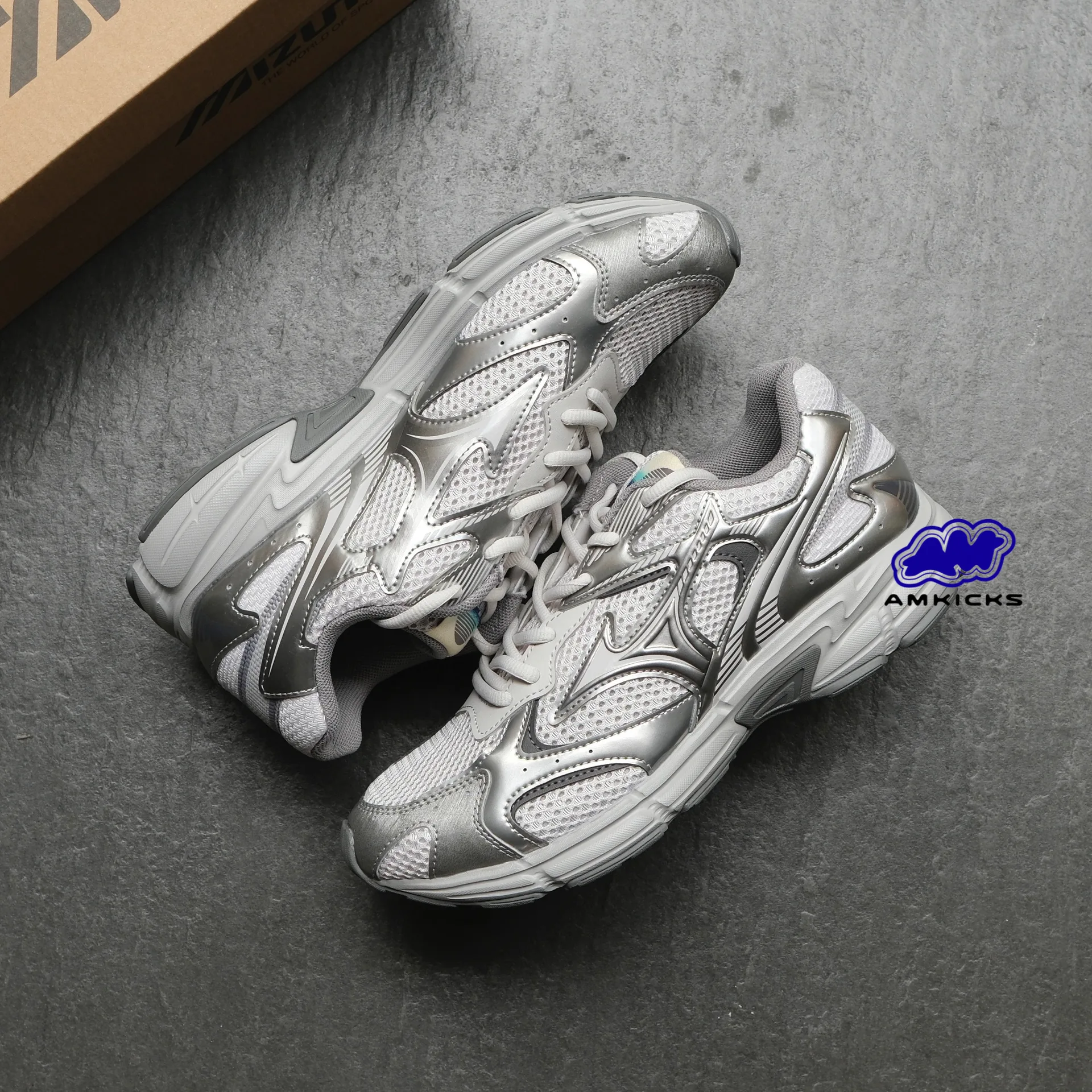 MIZUNO Speed 2K "White Silver"
