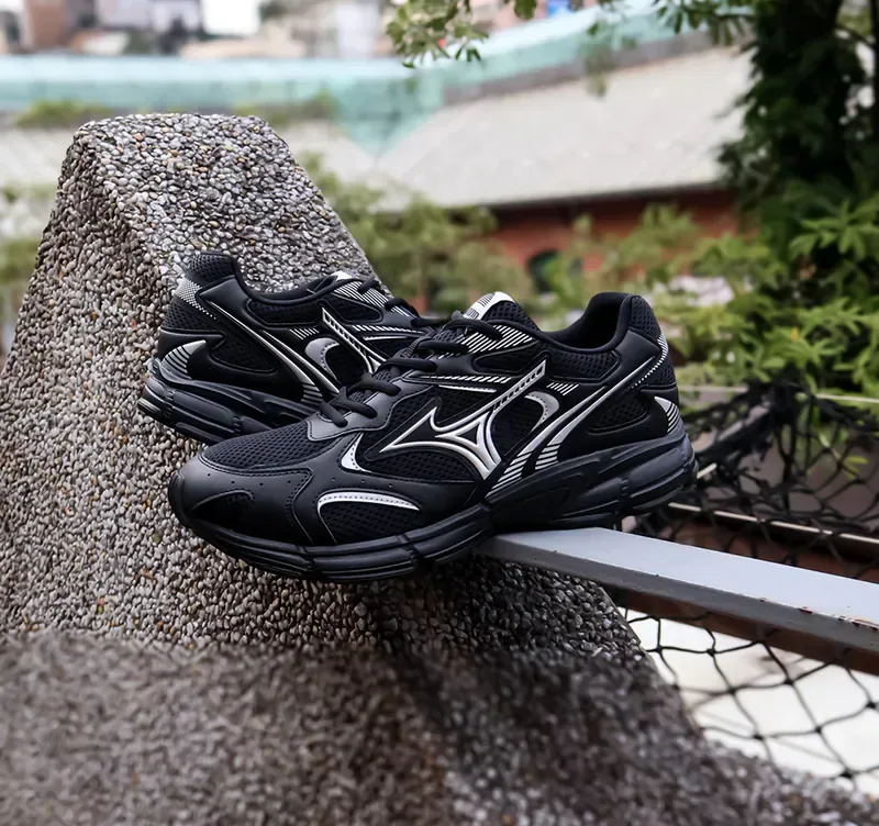 MIZUNO Speed 2K "Black Silver" - D1GH222903