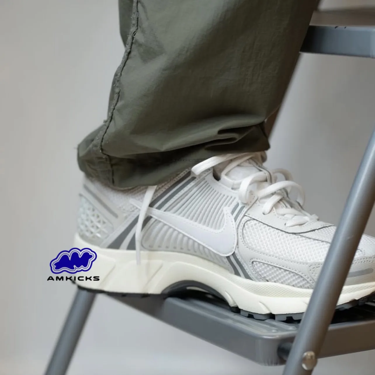 Nike Zoom Vomero 5 "Platinum Tint"