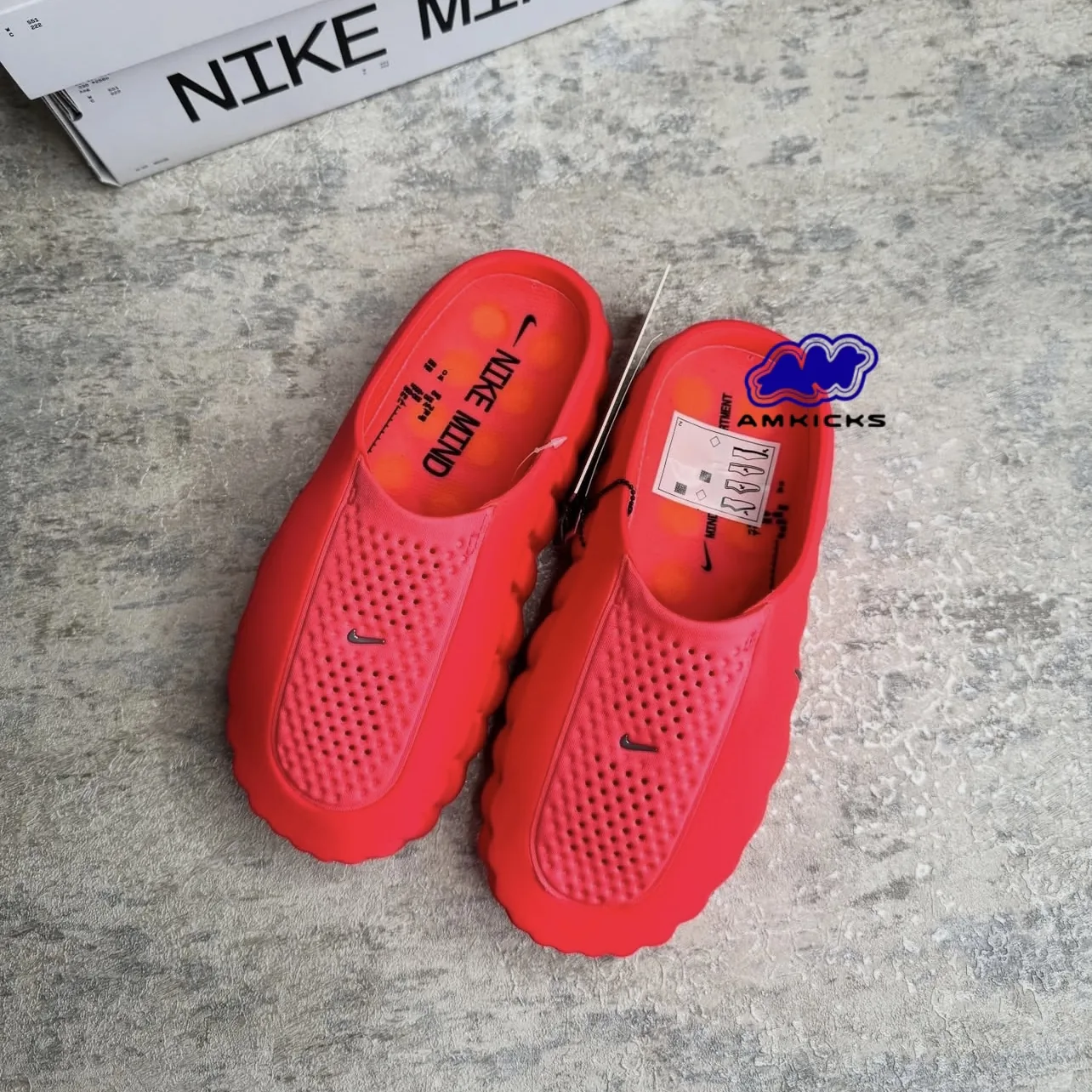 Nike Mind 001 Slide "Solar Red"