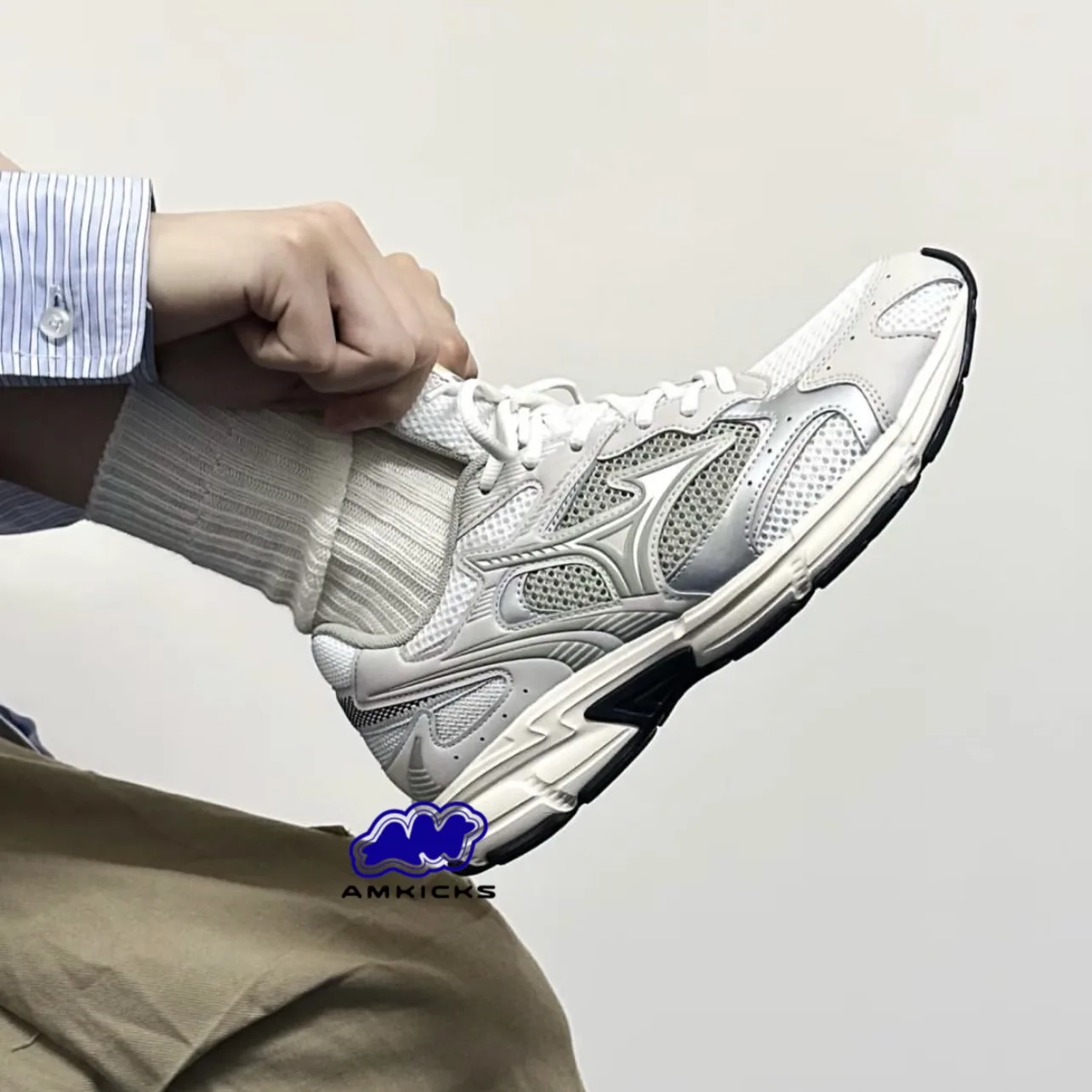 MIZUNO Speed 2K "Grey Silver Taupe"