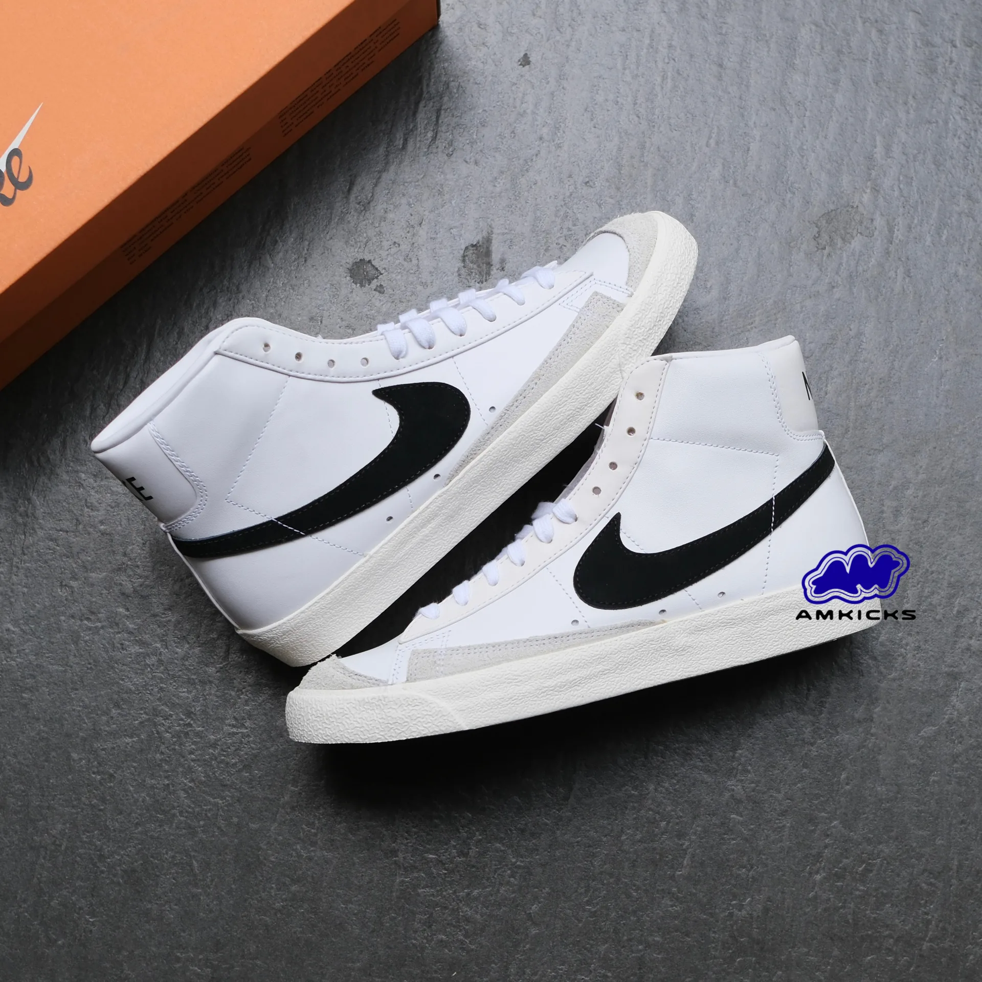 Nike Blazer Mid 77 Vintage "White Black"