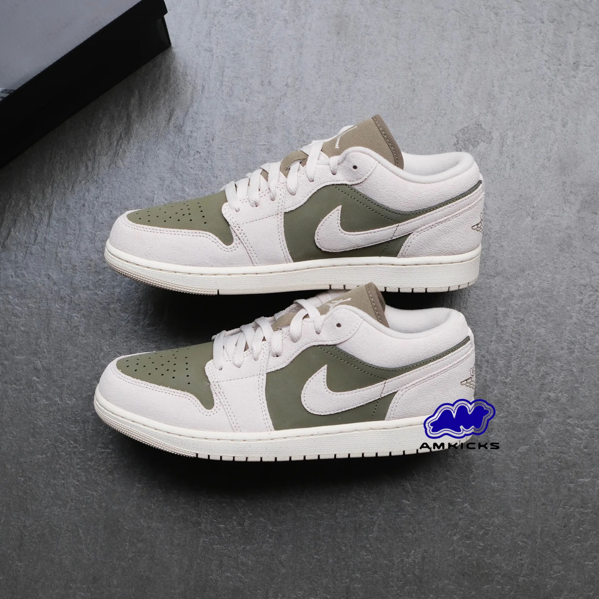 Jordan 1 Low SE "Medium Olive Sail"