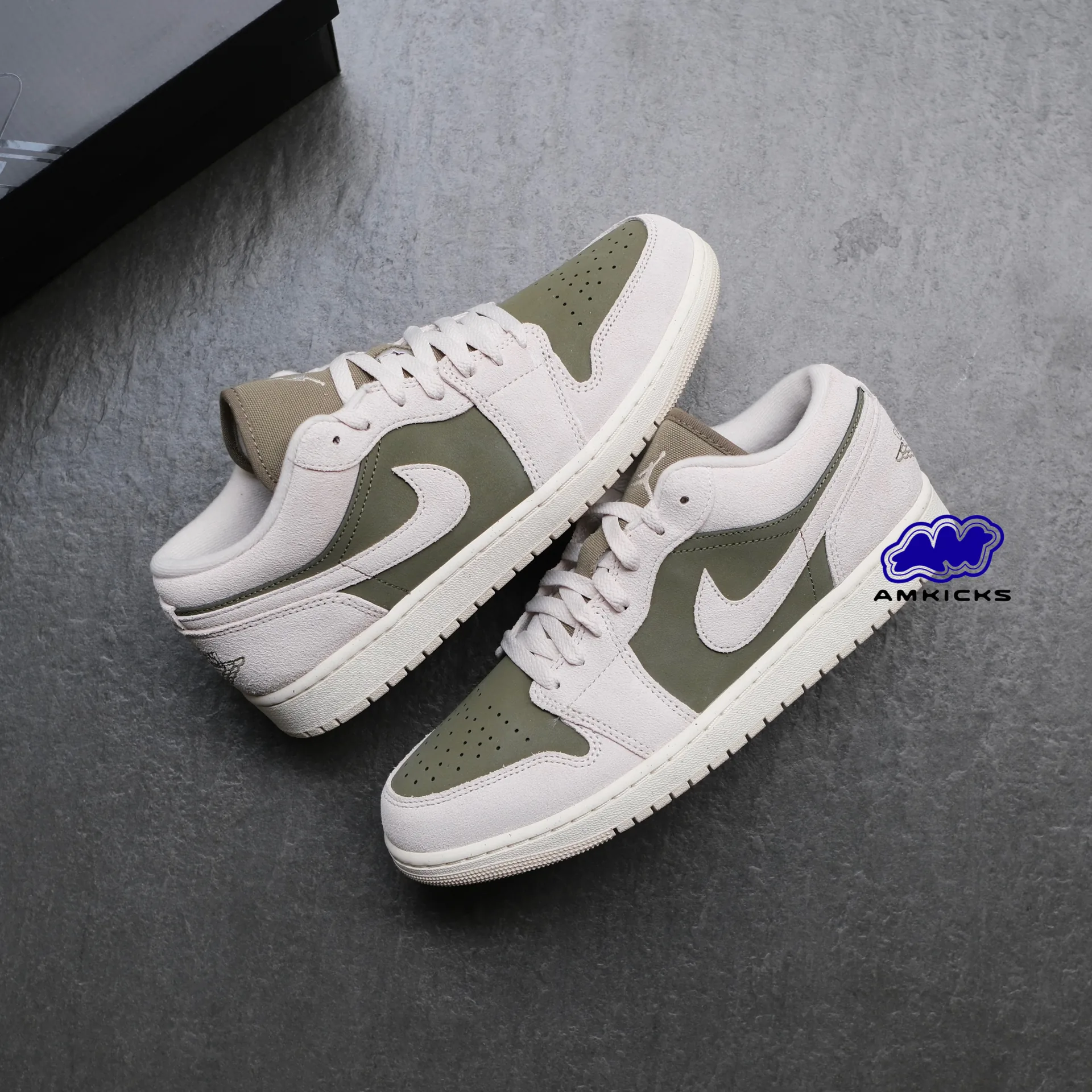 Jordan 1 Low SE "Medium Olive Sail"