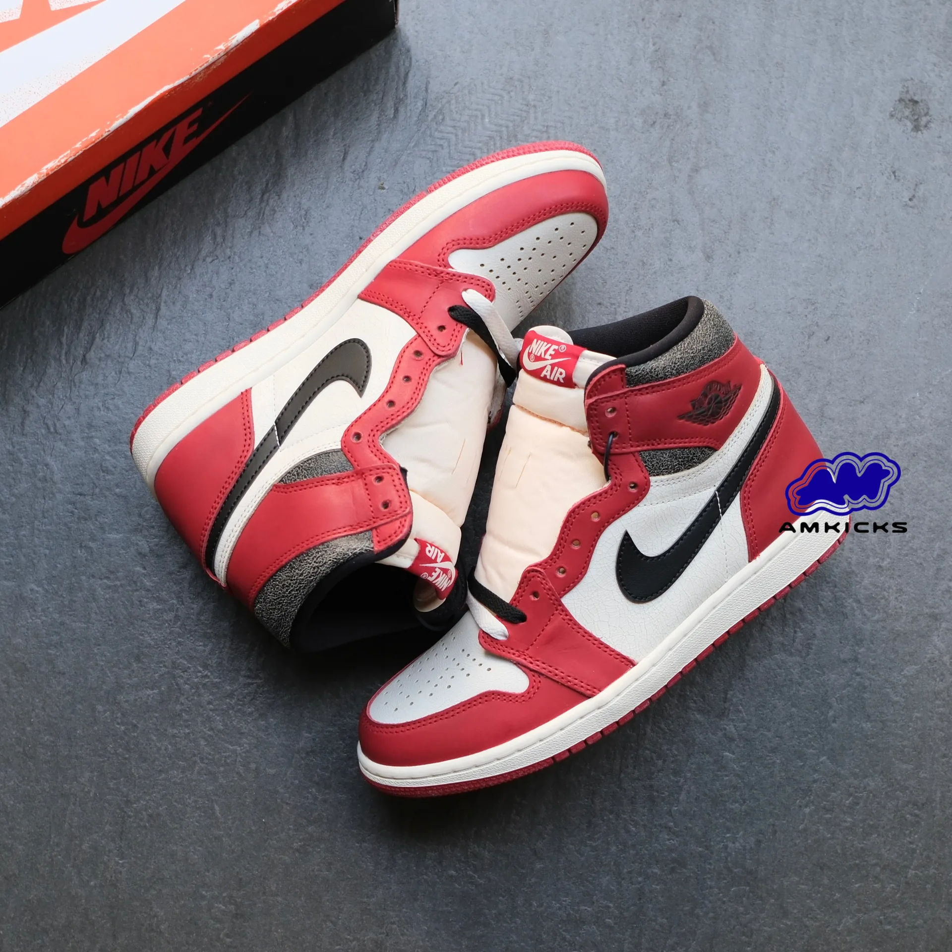 Jordan 1 Retro High OG "Chicago Lost and Found"