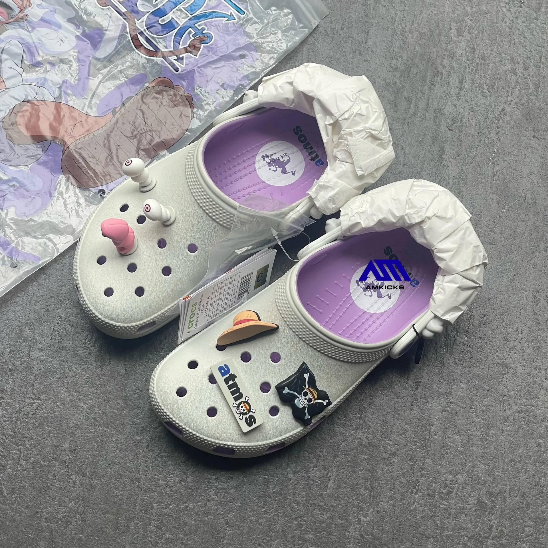 Crocs Classic Clog ONE PIECE x atmos Luffy Gear 5