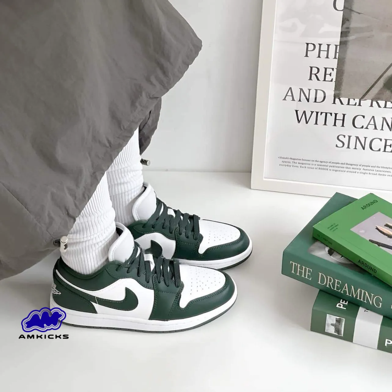 Jordan 1 Low "Galactic Jade"