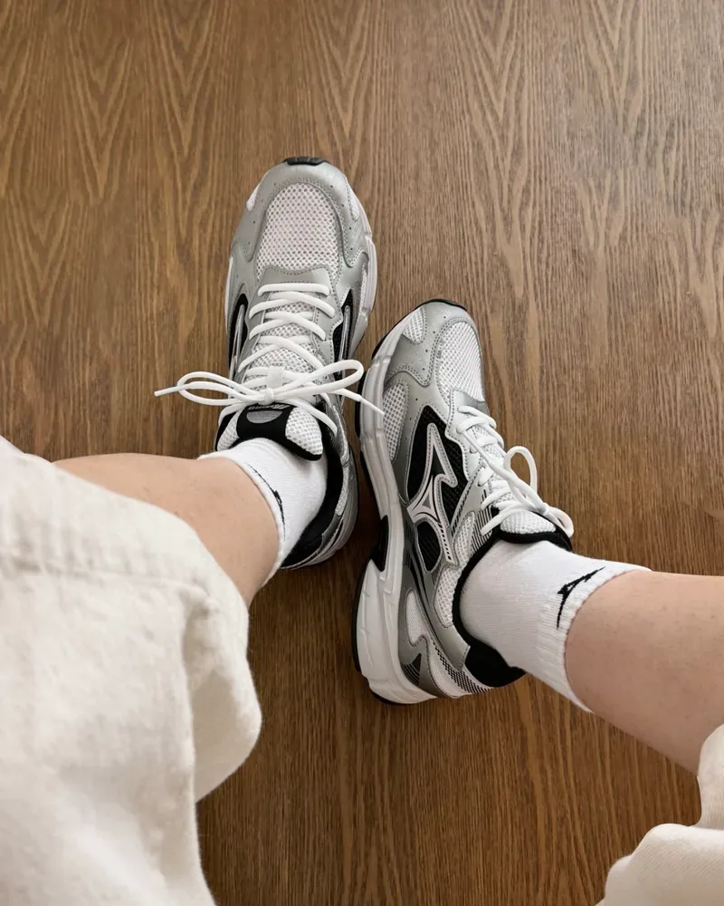 Mizuno Speed 2K "Black Silver"