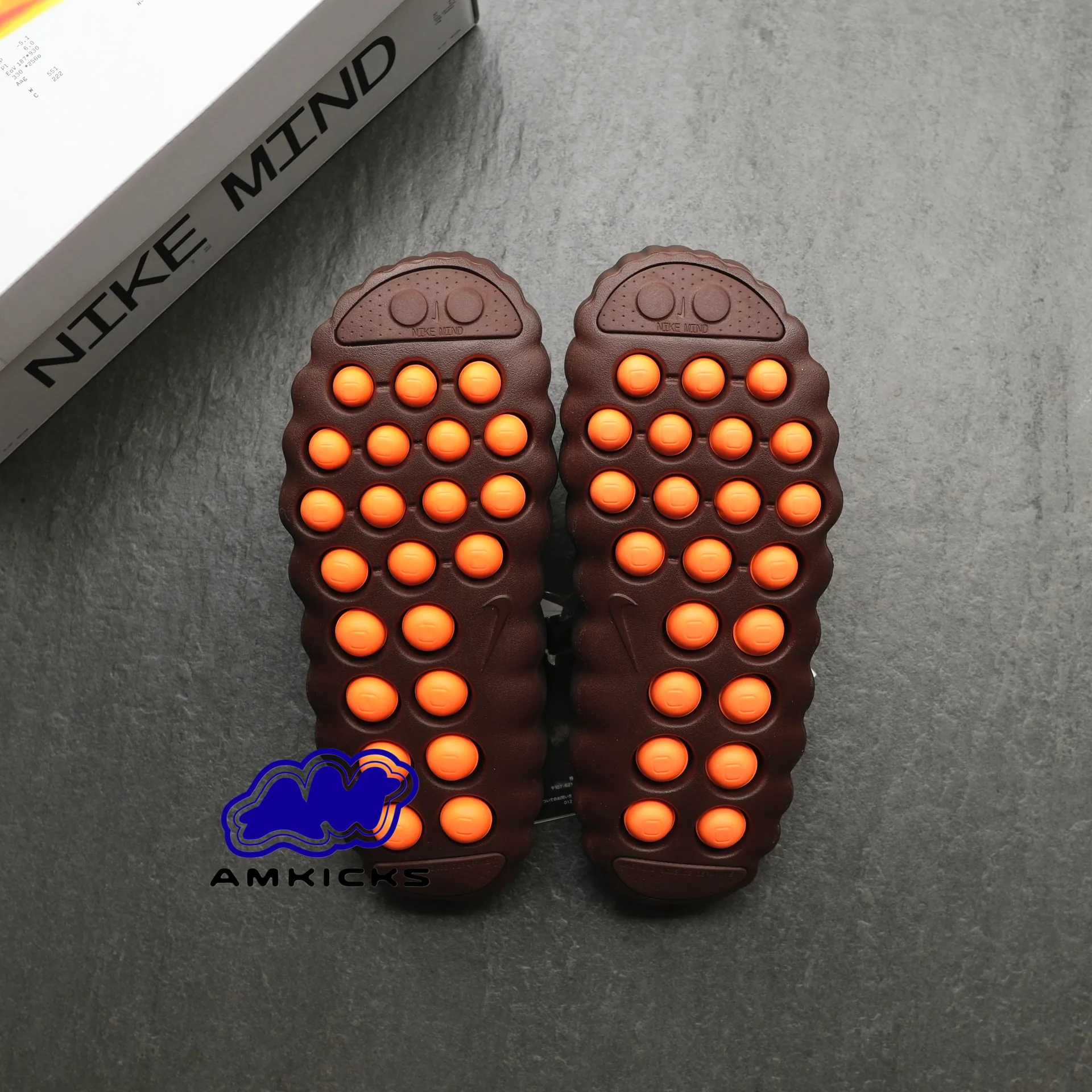 Mind 001 Flyknit Slide Bronze Eclipse Total Orange