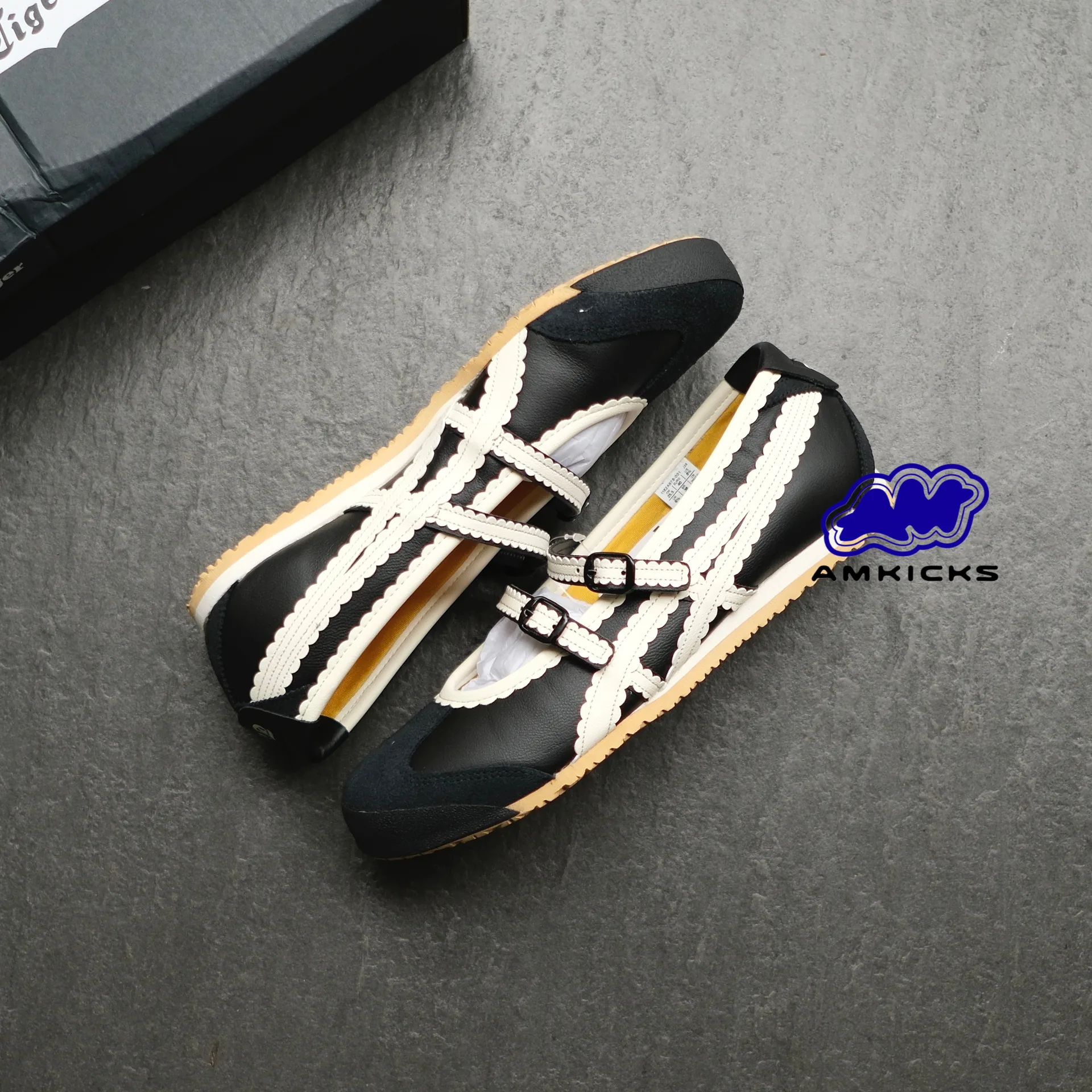 Onitsuka Tiger Mexico 66 TGRS "Black Cream"