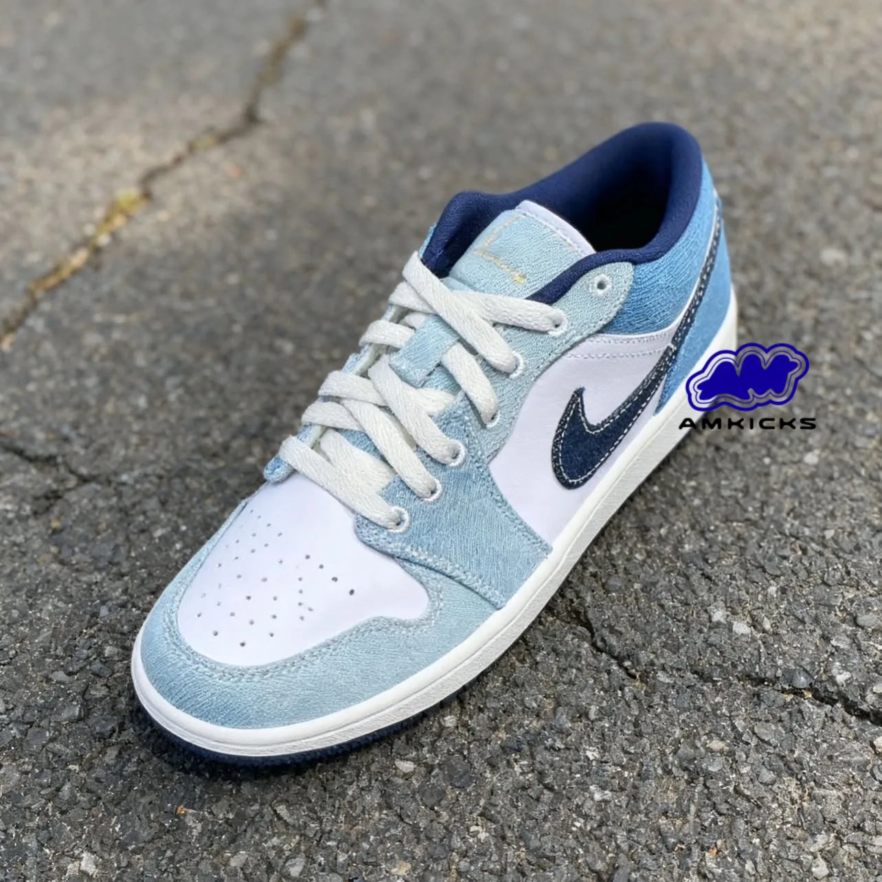 Jordan 1 Low SE "Denim Star Blue"