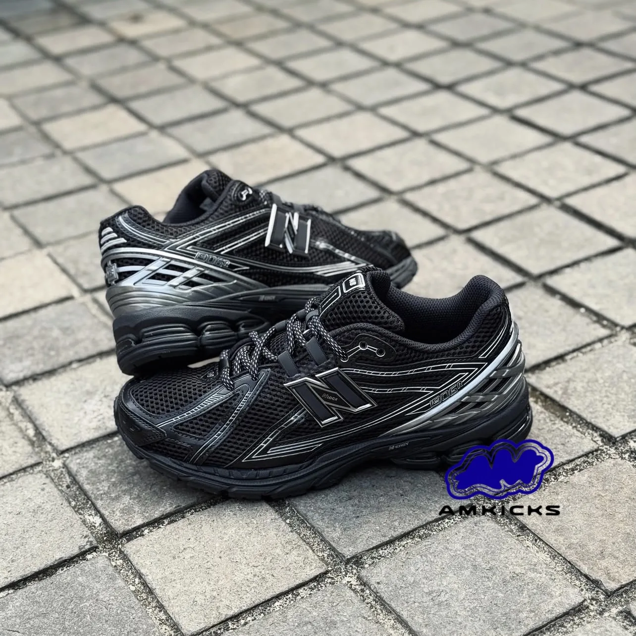 New Balance 1906R "Black Grey"