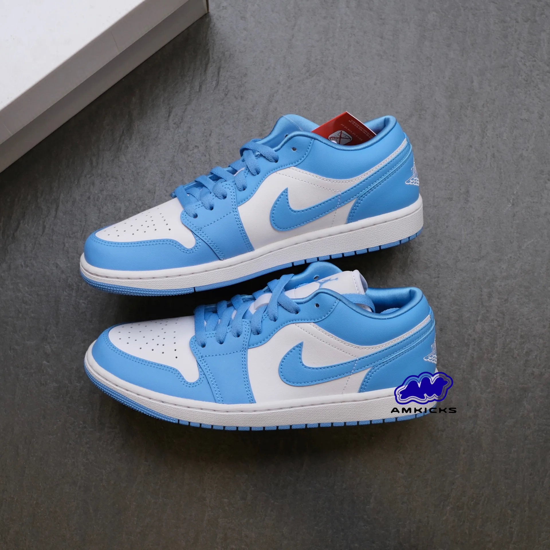 Jordan 1 Low UNC