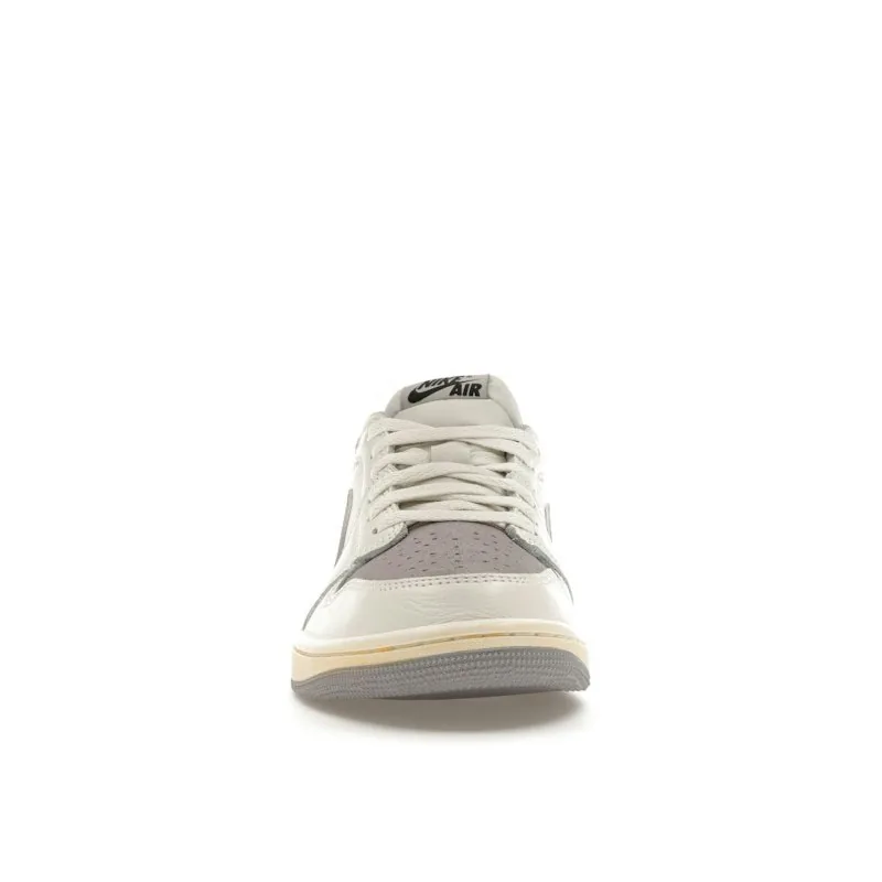 Jordan 1 Retro Low OG "Atmosphere Grey"