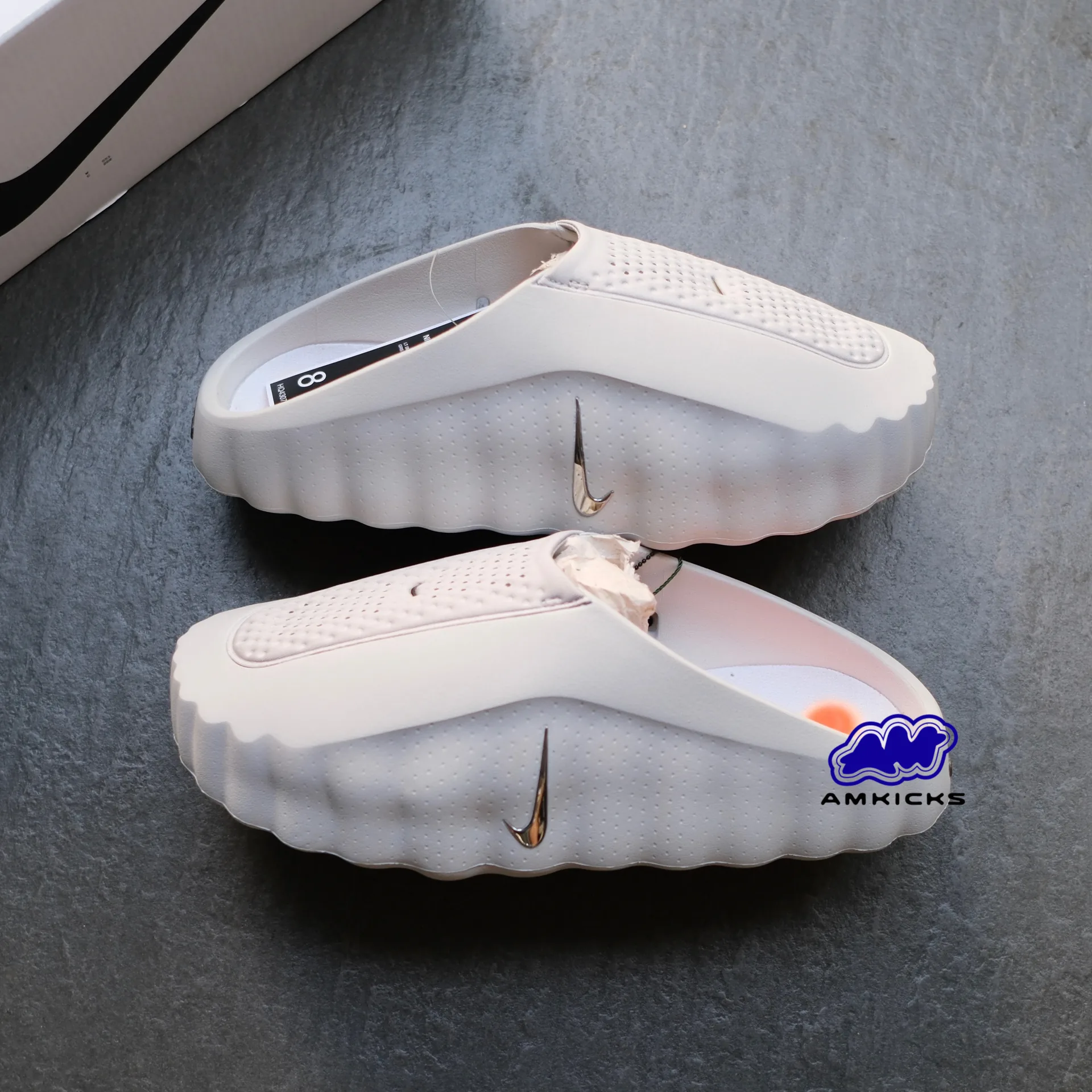 Mind 001 Slide "Light Smoke Grey"