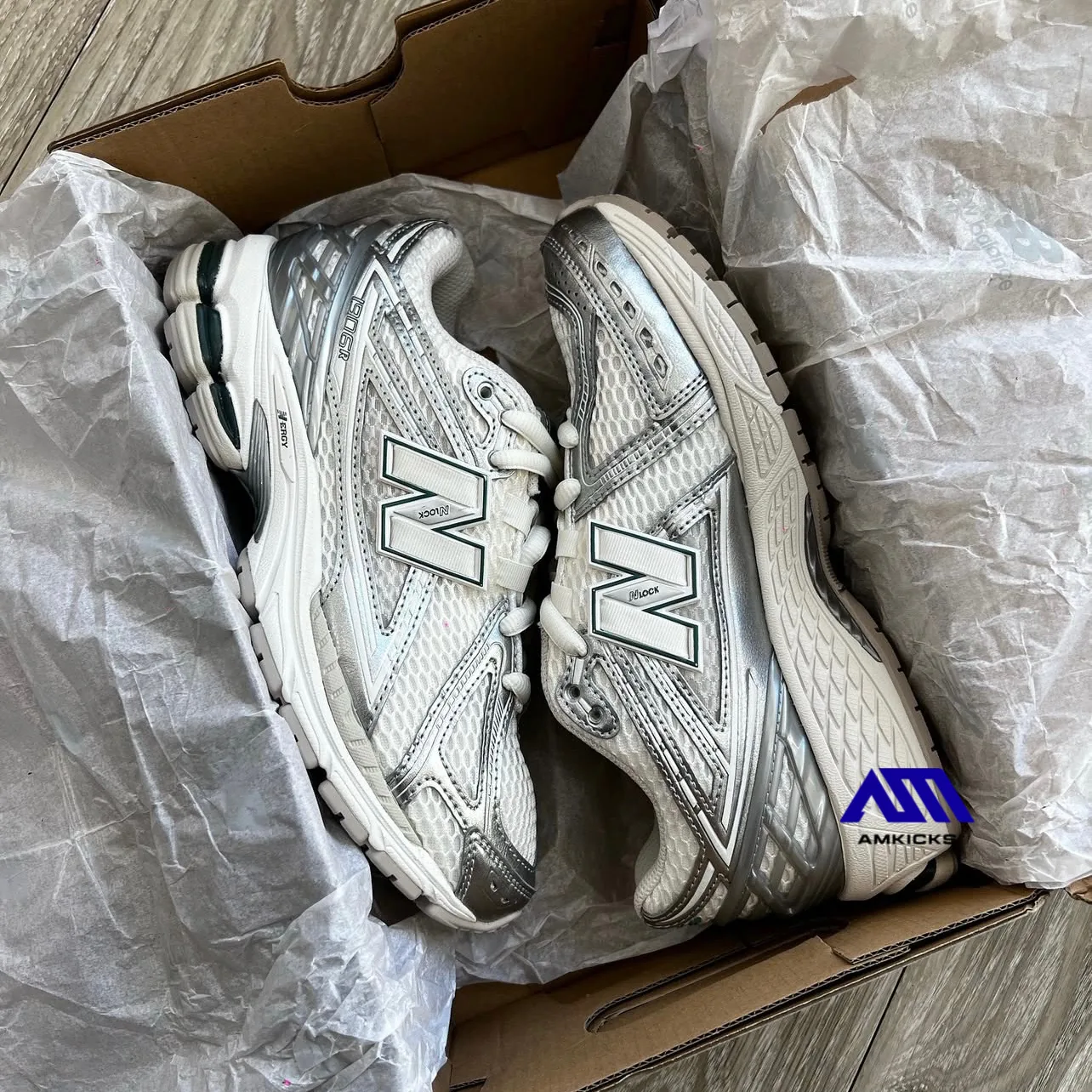 New Balance 1906R "Silver Metallic Sea Salt"