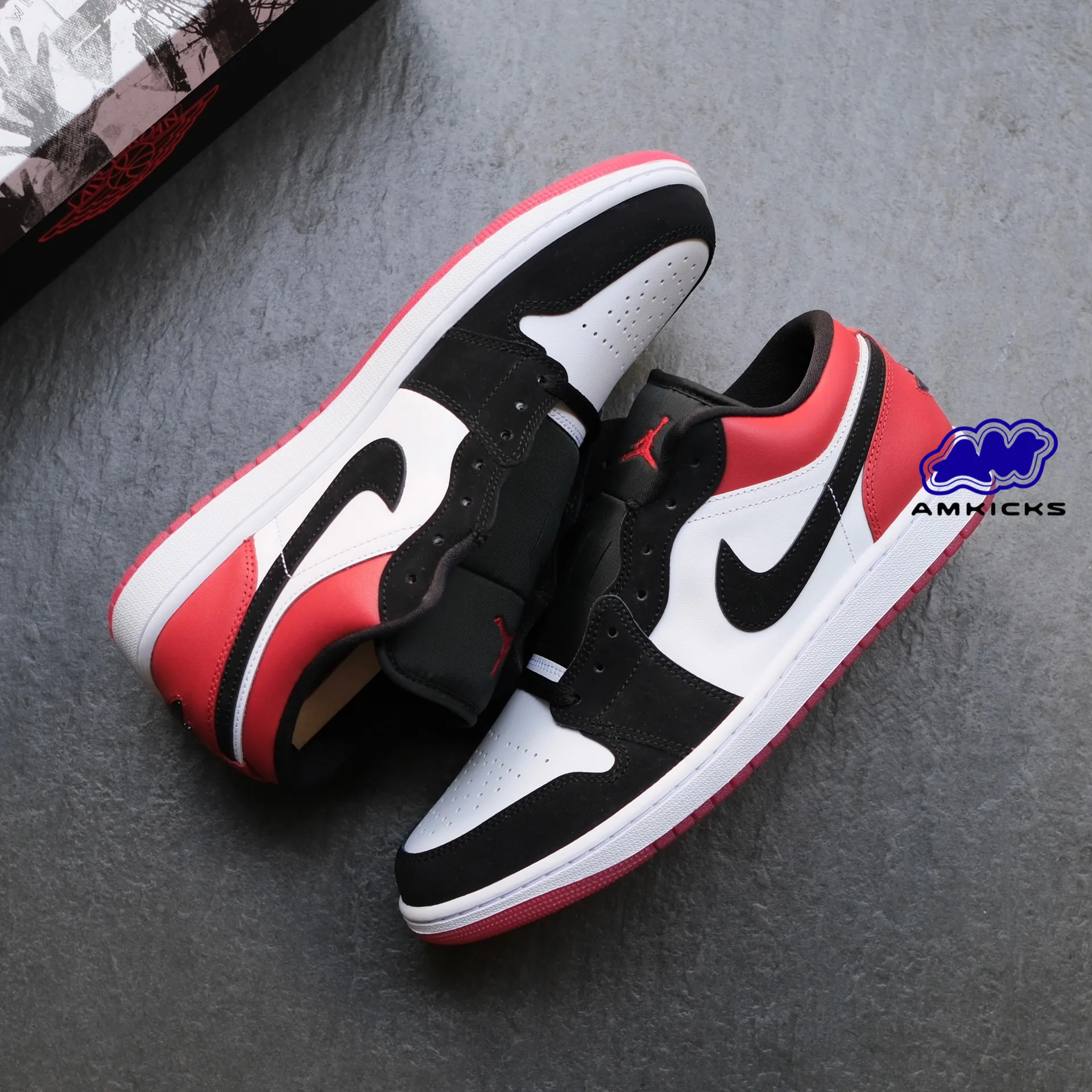 Jordan 1 Low SE Black Toe (2025)