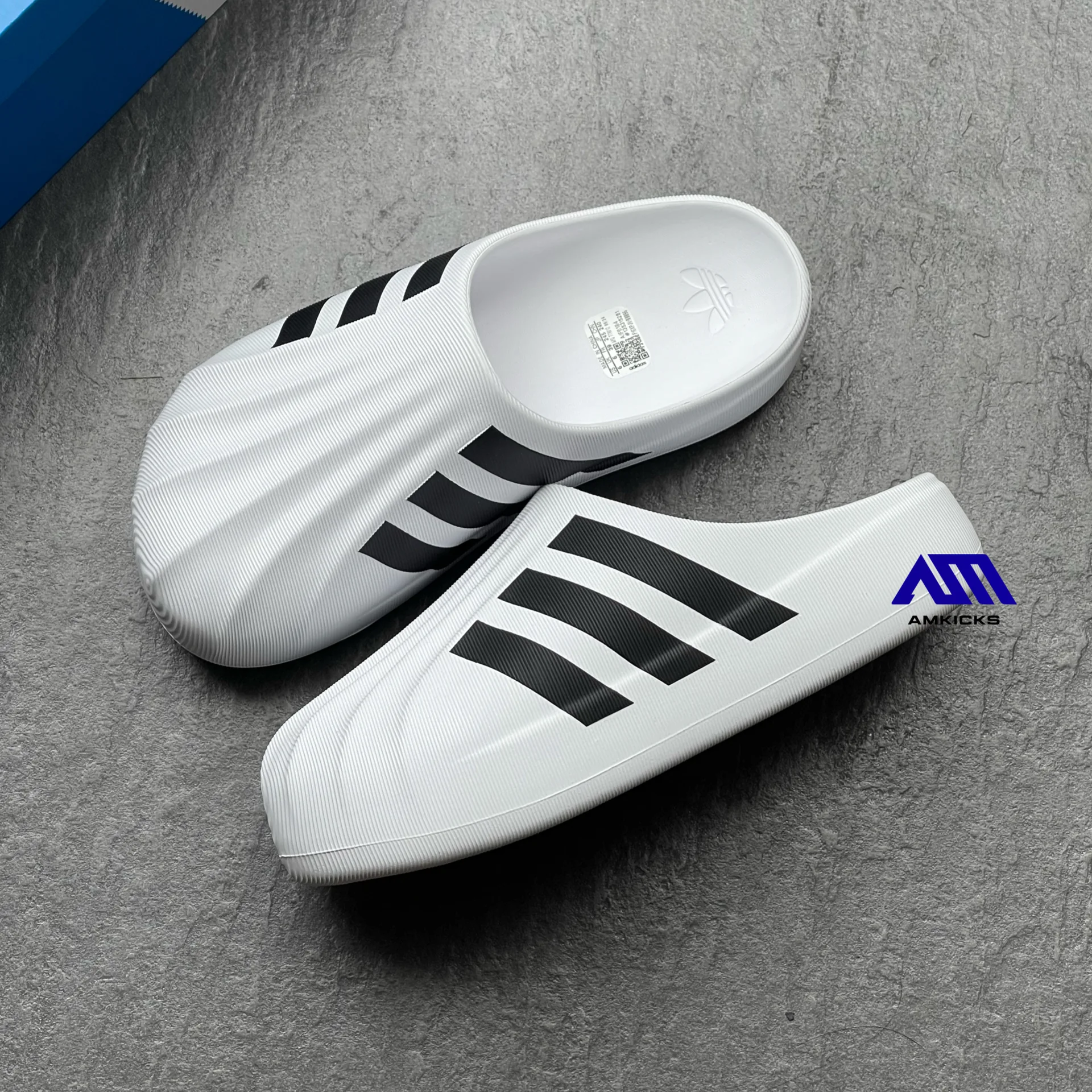 adiFOM Superstar Mule "White Black"
