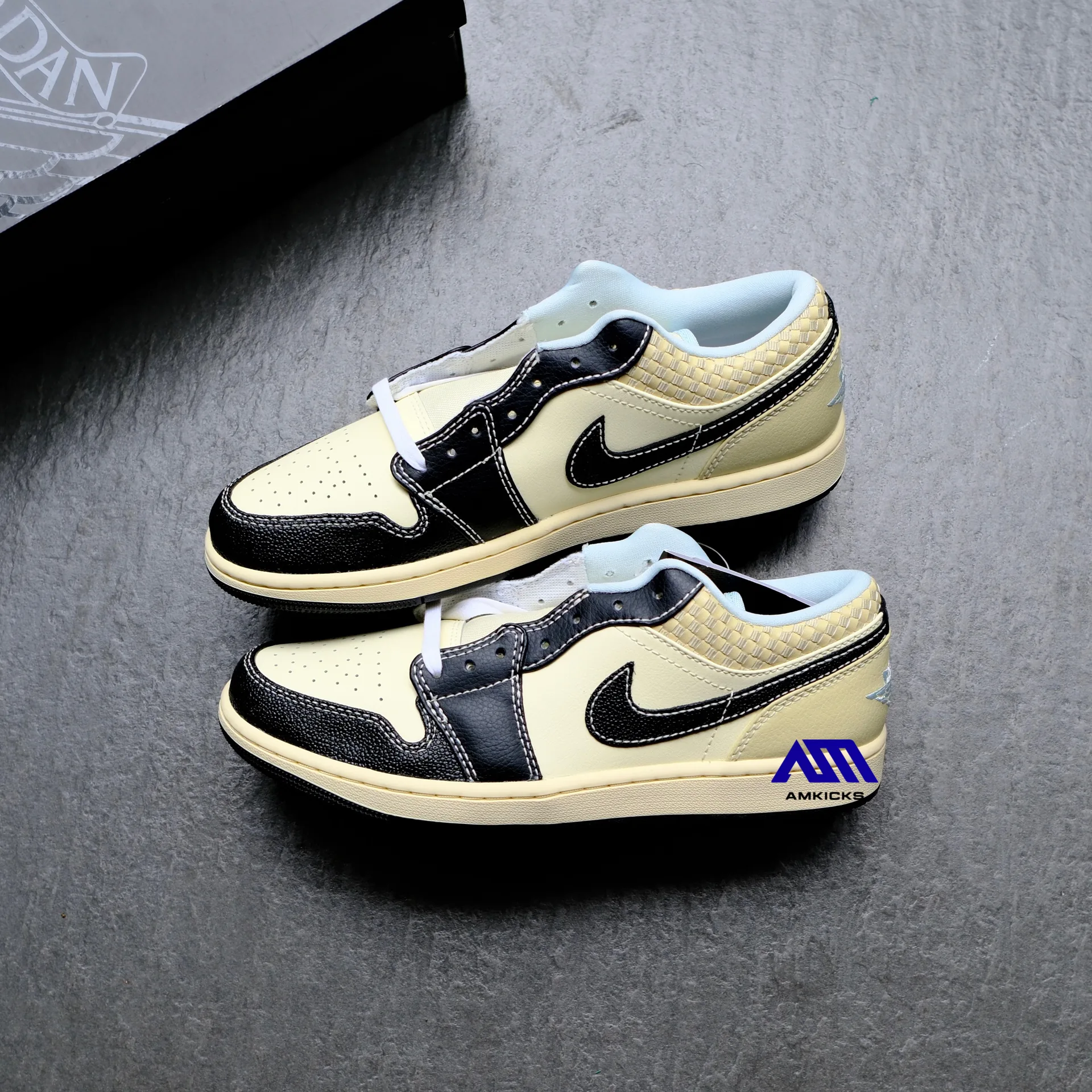 Jordan 1 Low SE "Coconut Milk Black Muslin"
