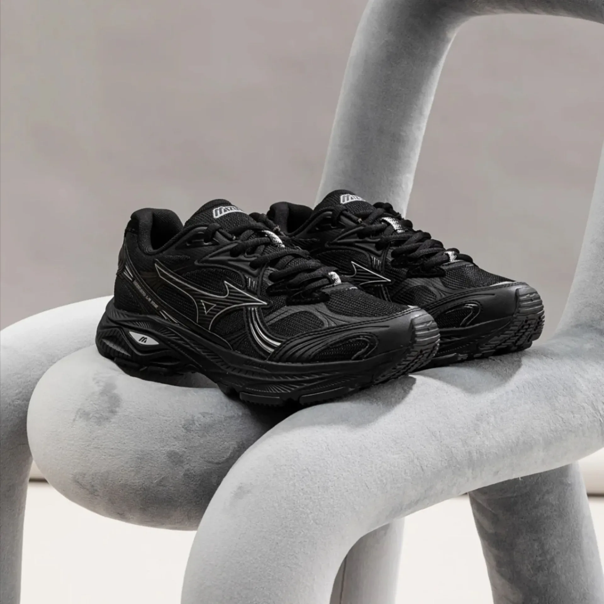Mizuno LG 10s “Black“