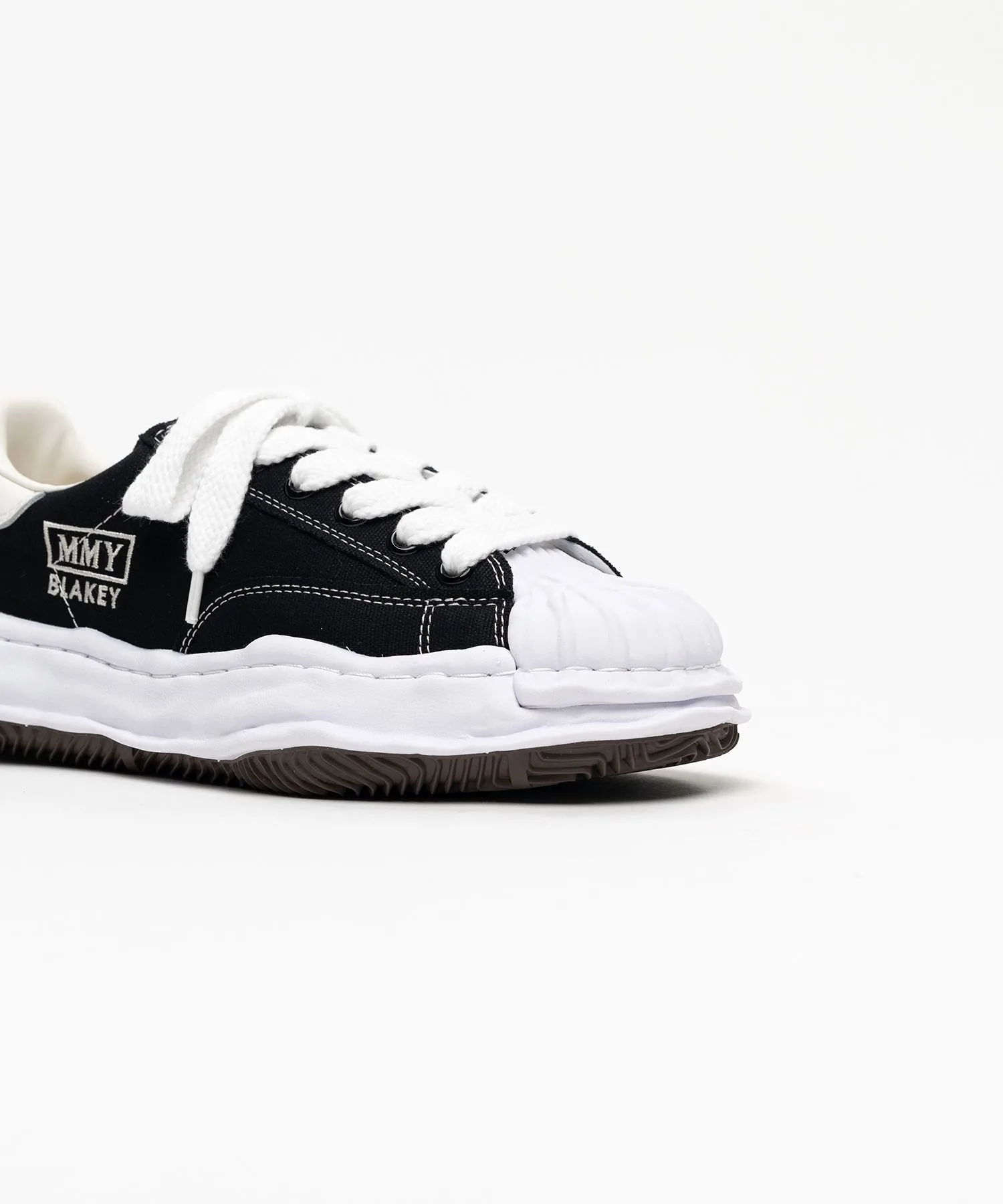 Maison Mihara Yasuhiro Blakey OG Sole Canvas Low "Black White"