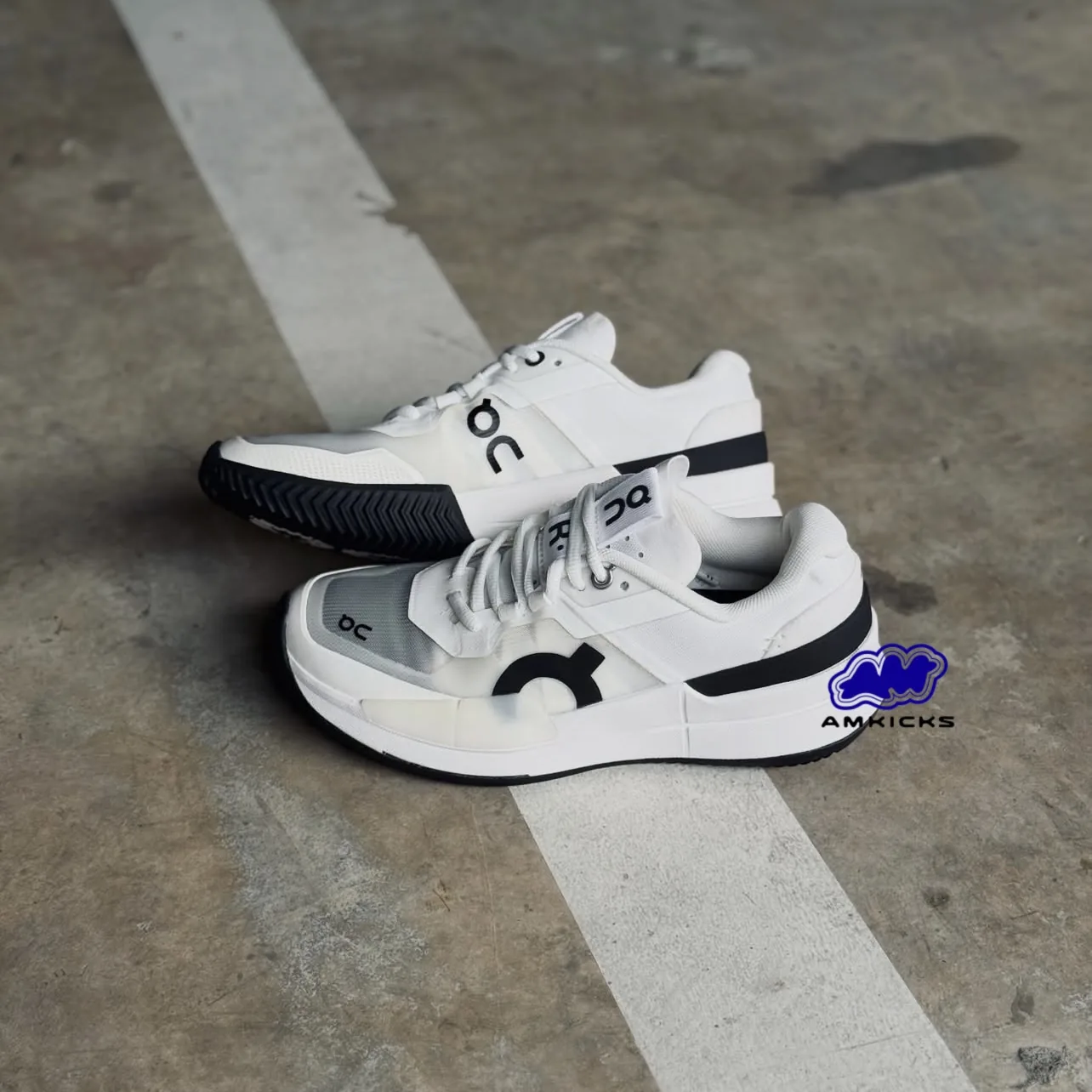 On The Roger Pro 2 "Clay White Black"