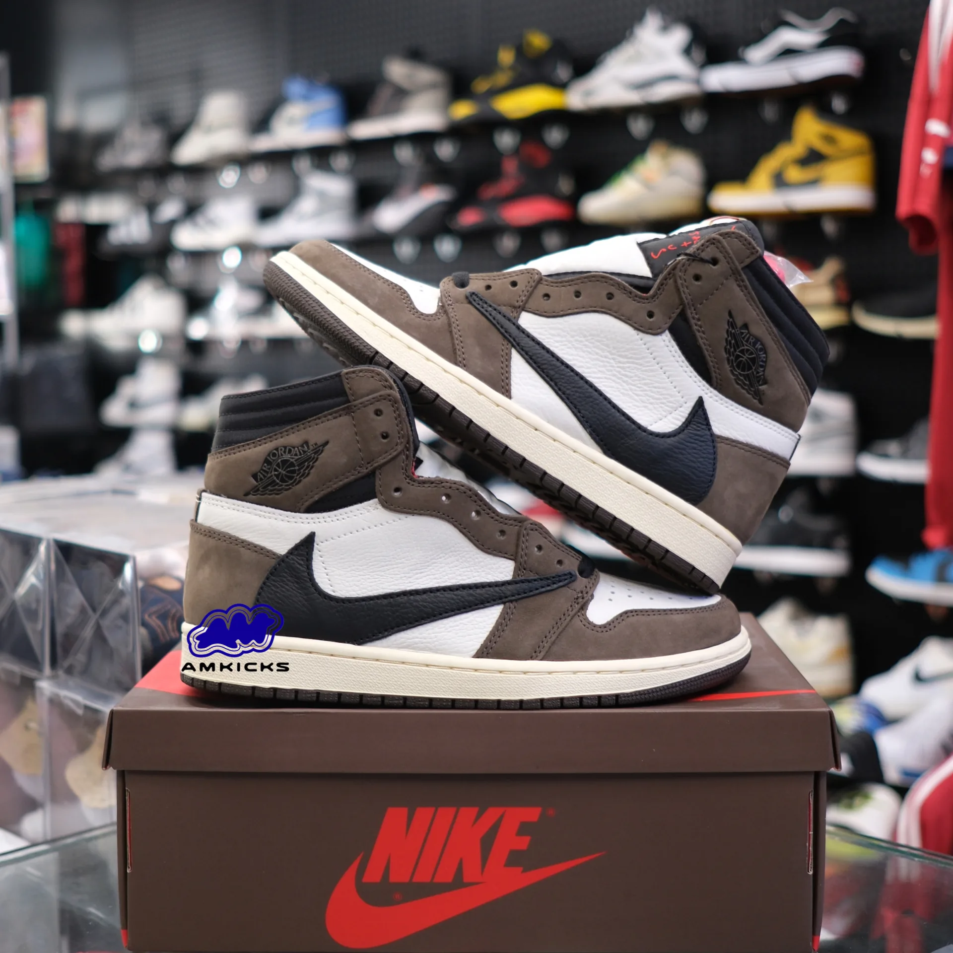 Jordan 1 Retro High OG SP "Travis Scott Mocha"