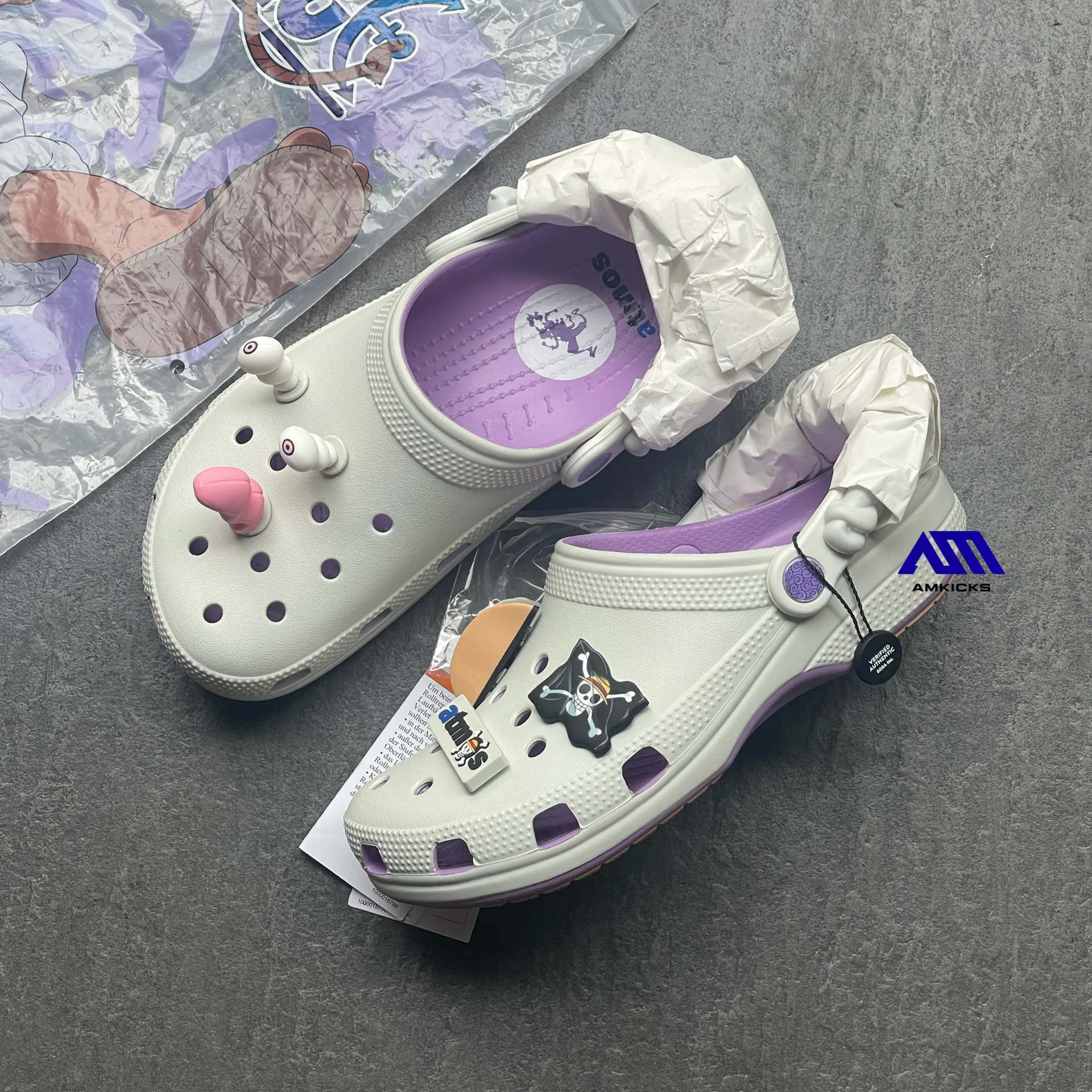 Crocs Classic Clog ONE PIECE x atmos Luffy Gear 5