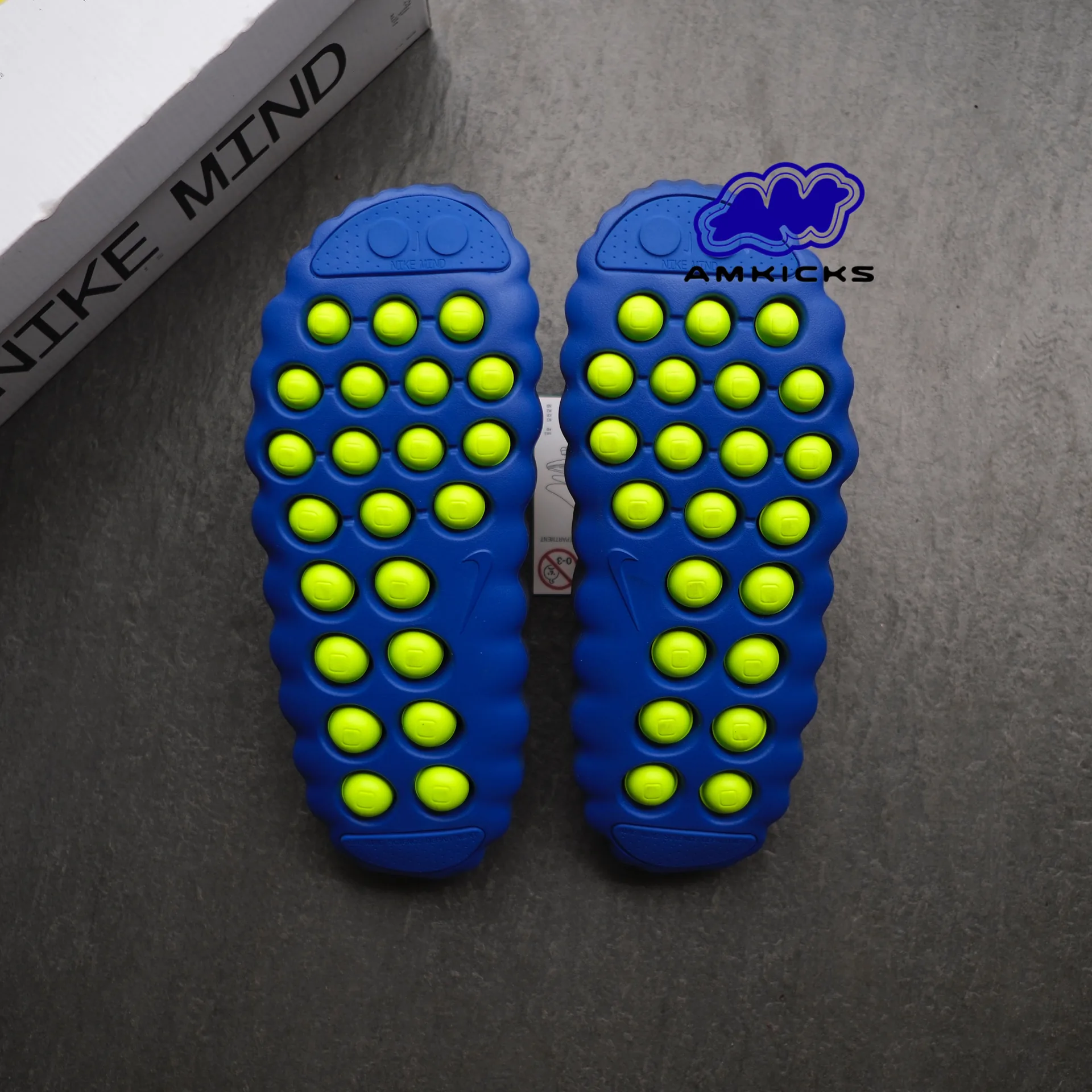 Nike Mind 001 Flyknit Slide "Hyper Royal Black"