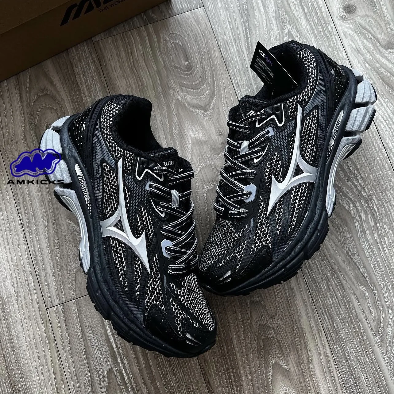 Mizuno Halo Mix "Black Silver"
