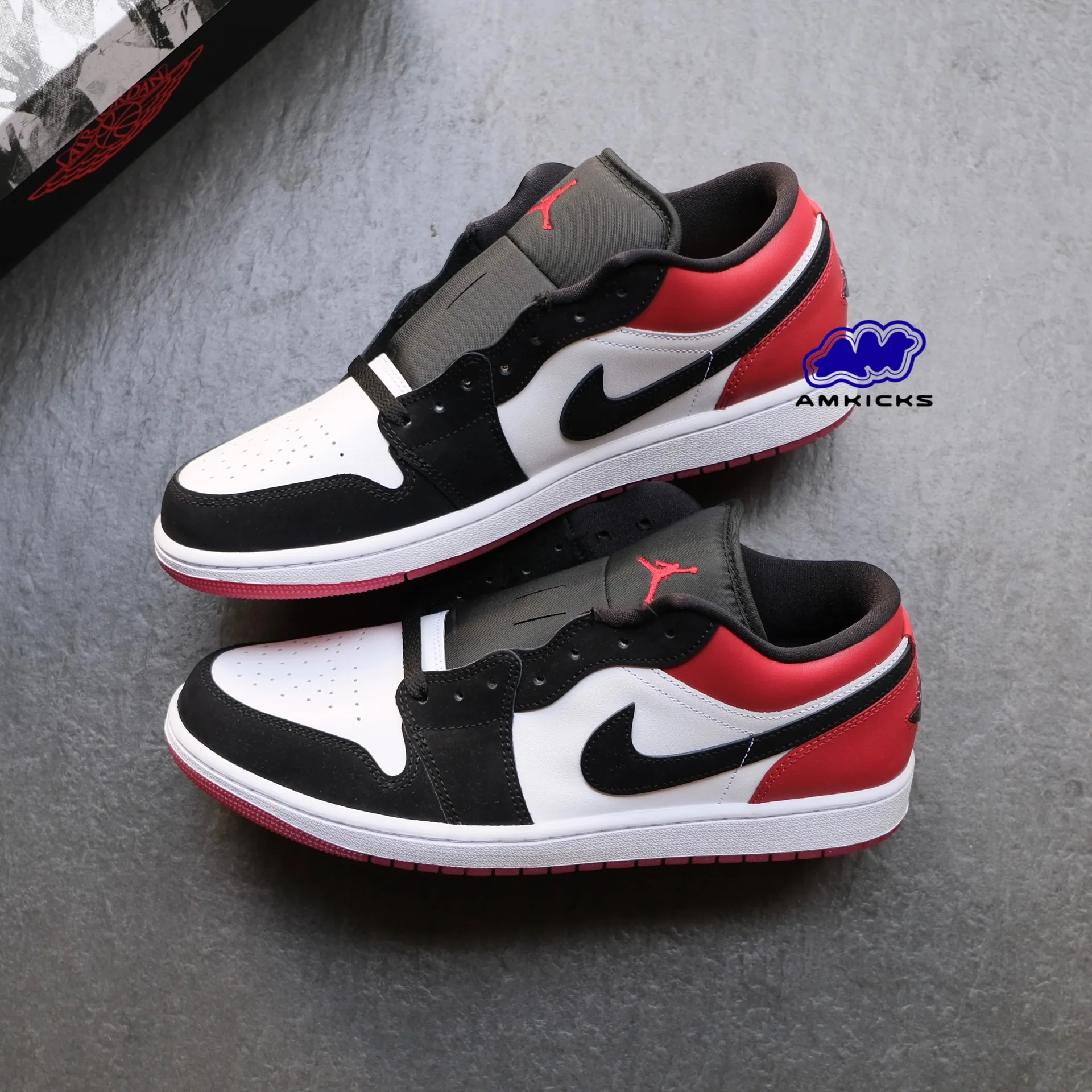 Jordan 1 Low SE Black Toe (2025)