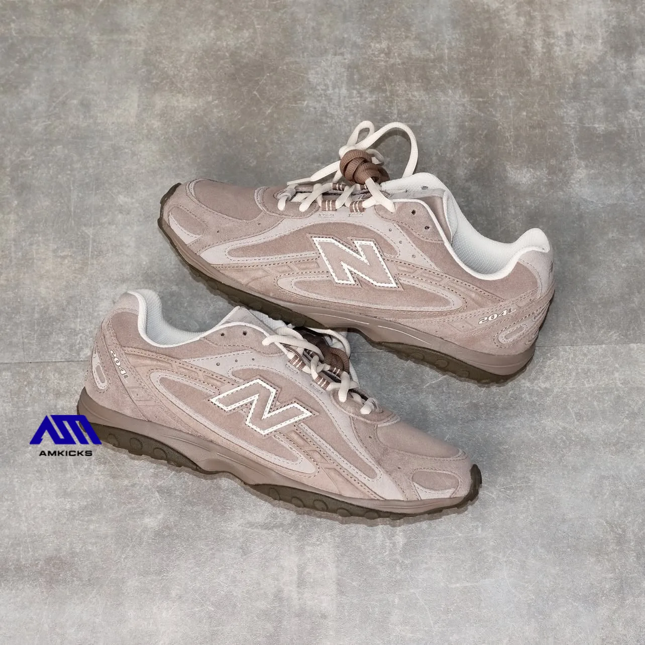 New Balance 204L "Mushroom Arid Stone"