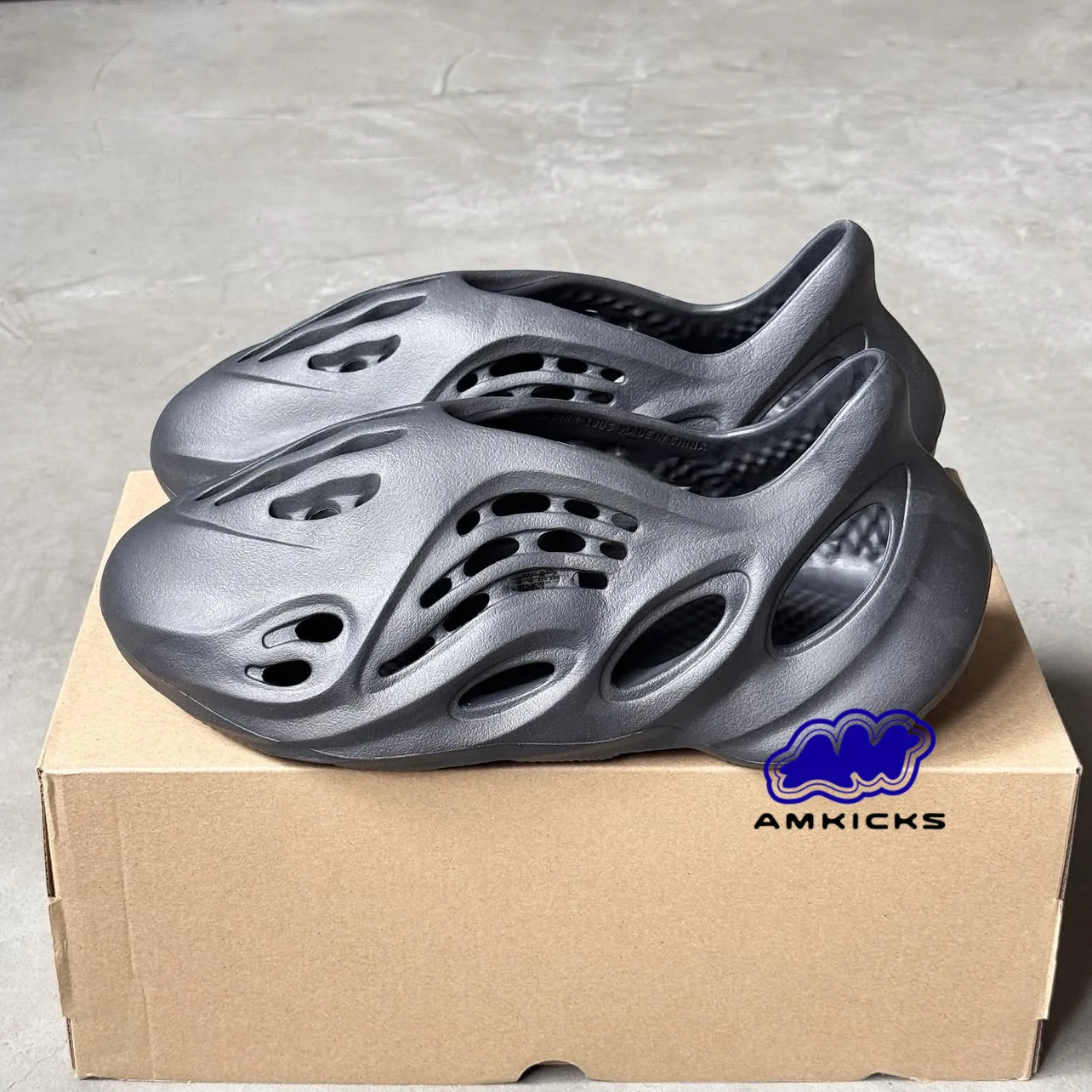 Yeezy Foam RNR Onyx