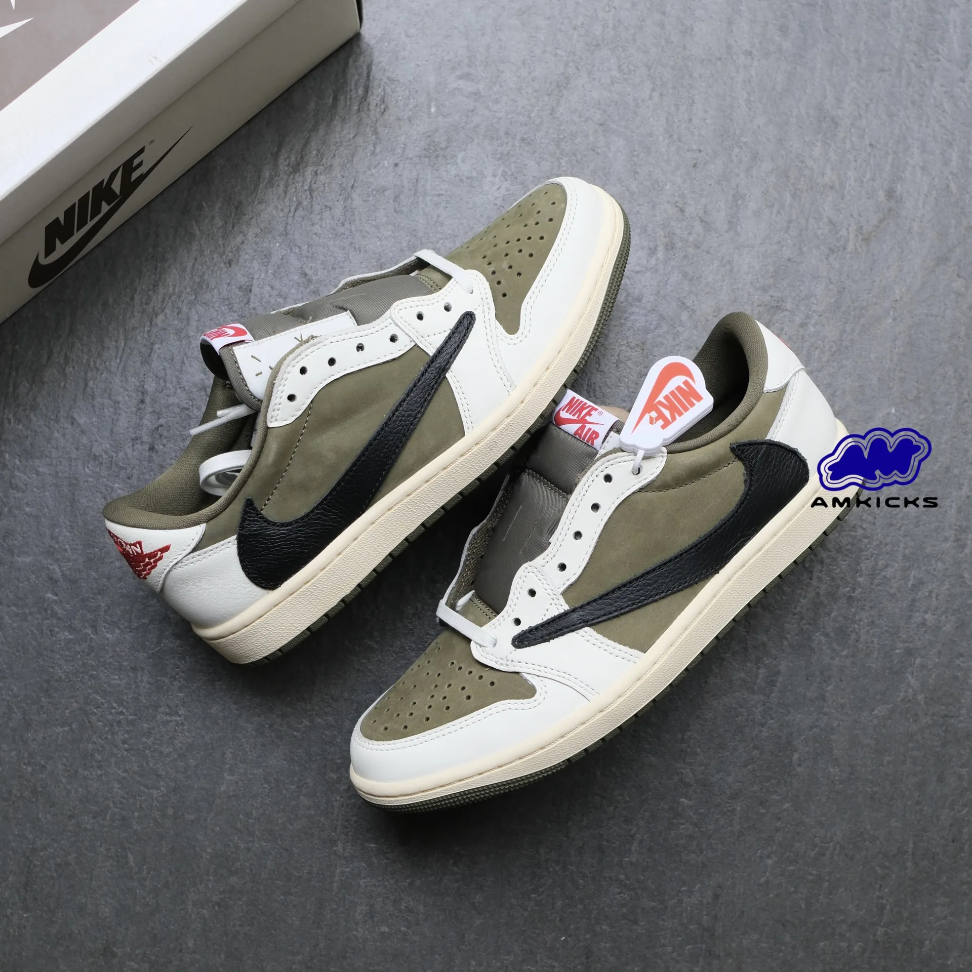 Jordan 1 Retro Low OG SP "Travis Scott Medium Olive"