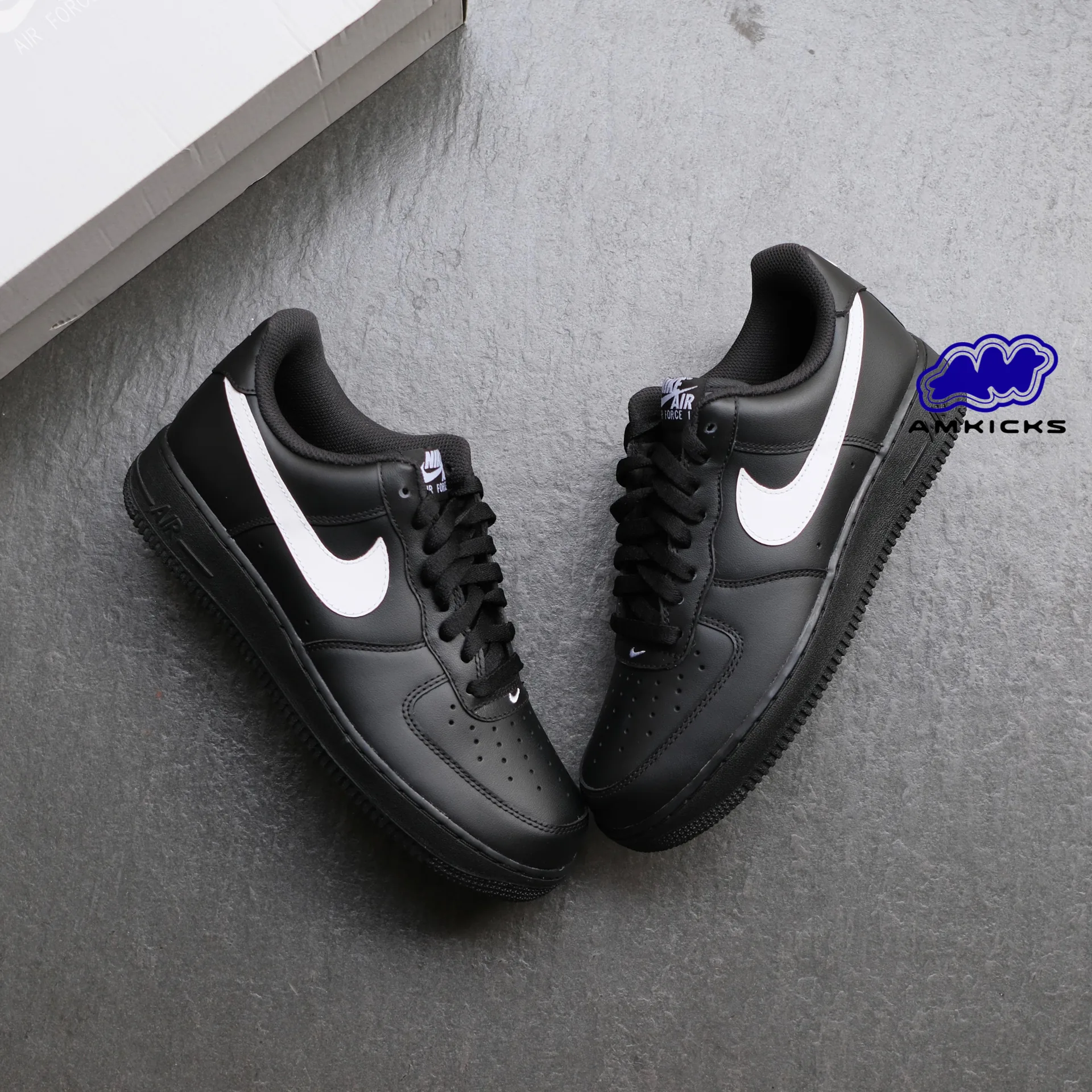 Air Force 1 Low '07 "Black White"