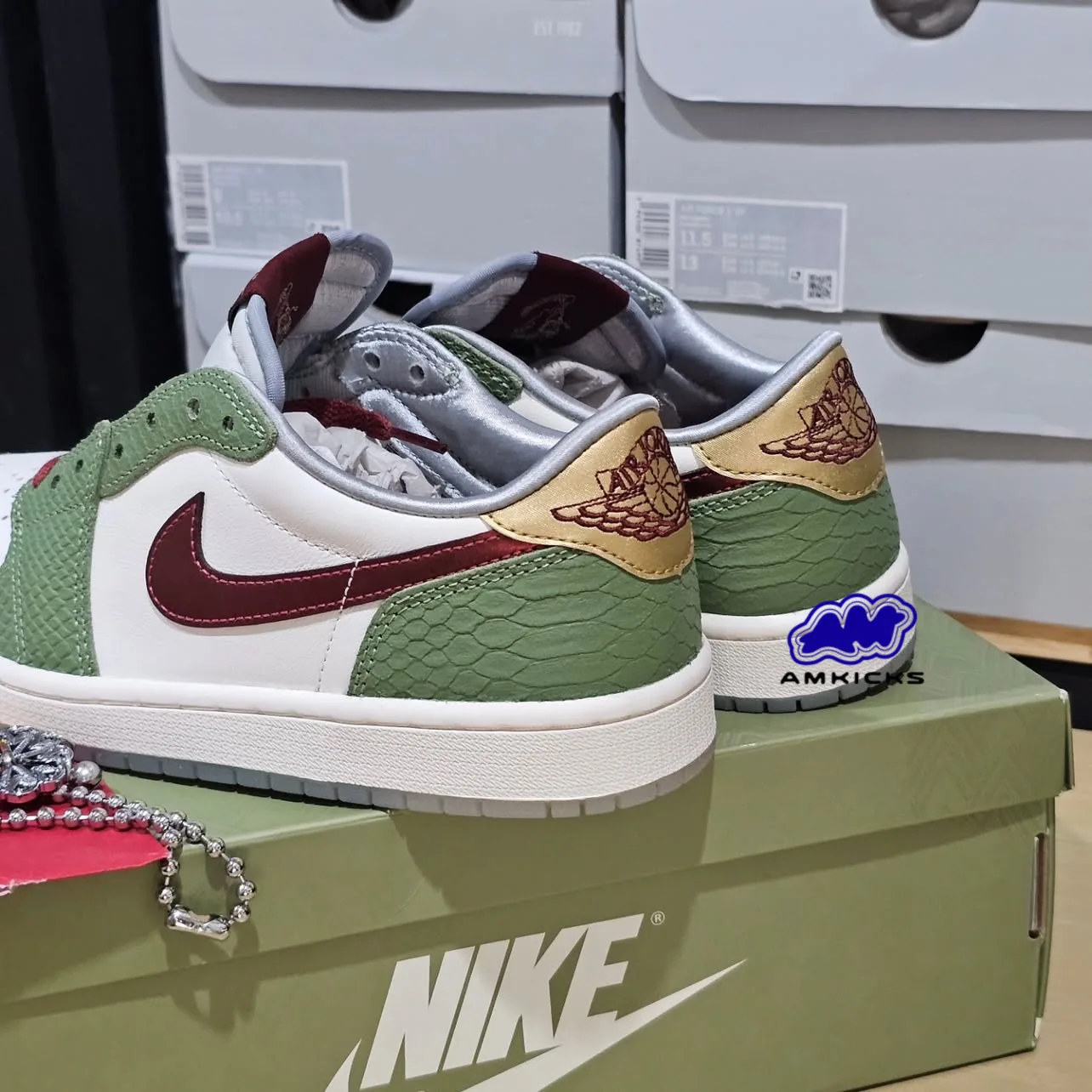 Jordan 1 Retro Low OG "Year of the Dragon"
