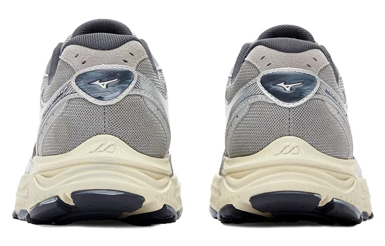 Mizuno Racer S "Silver Grey"